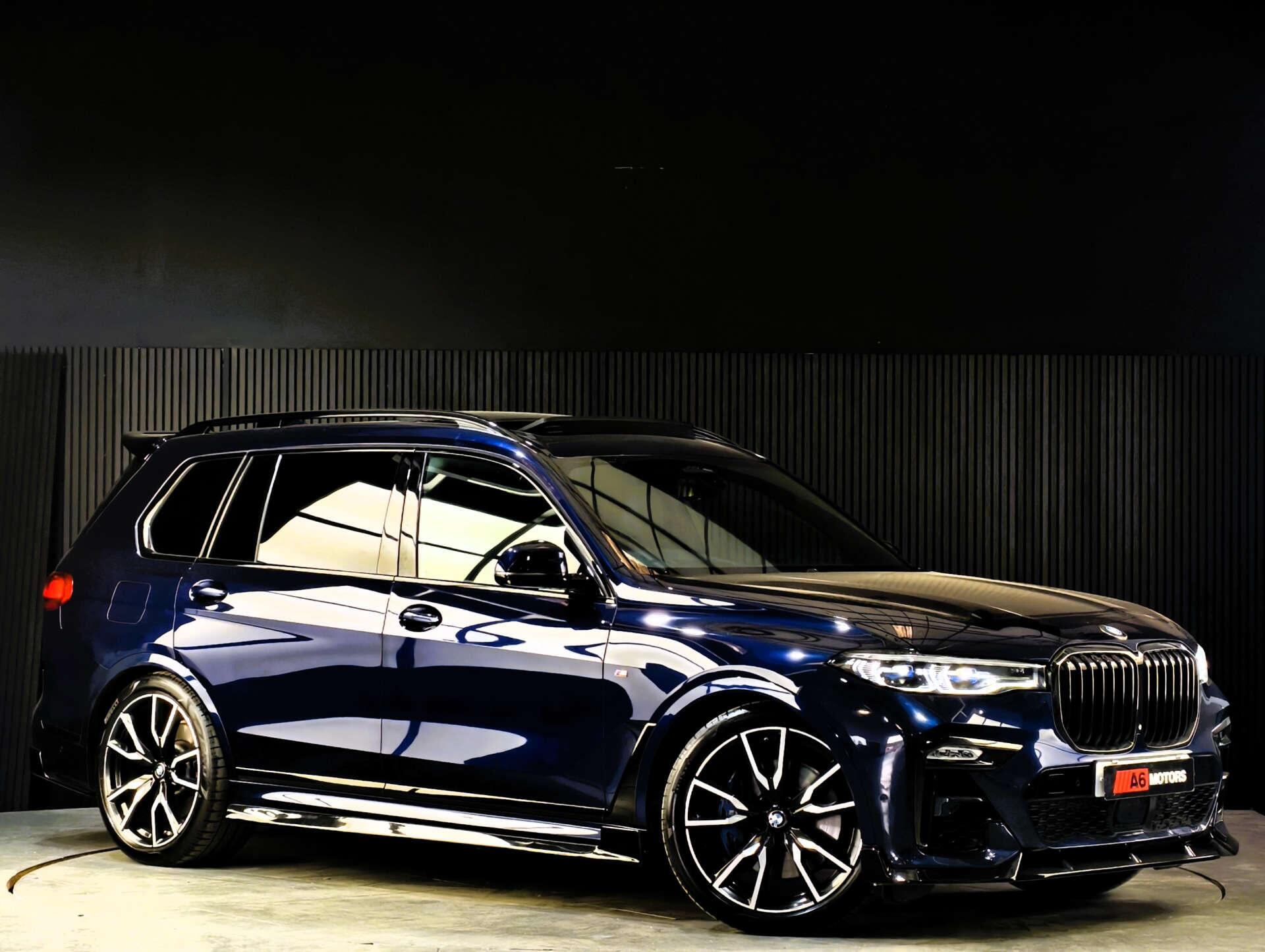 BMW X7 main image