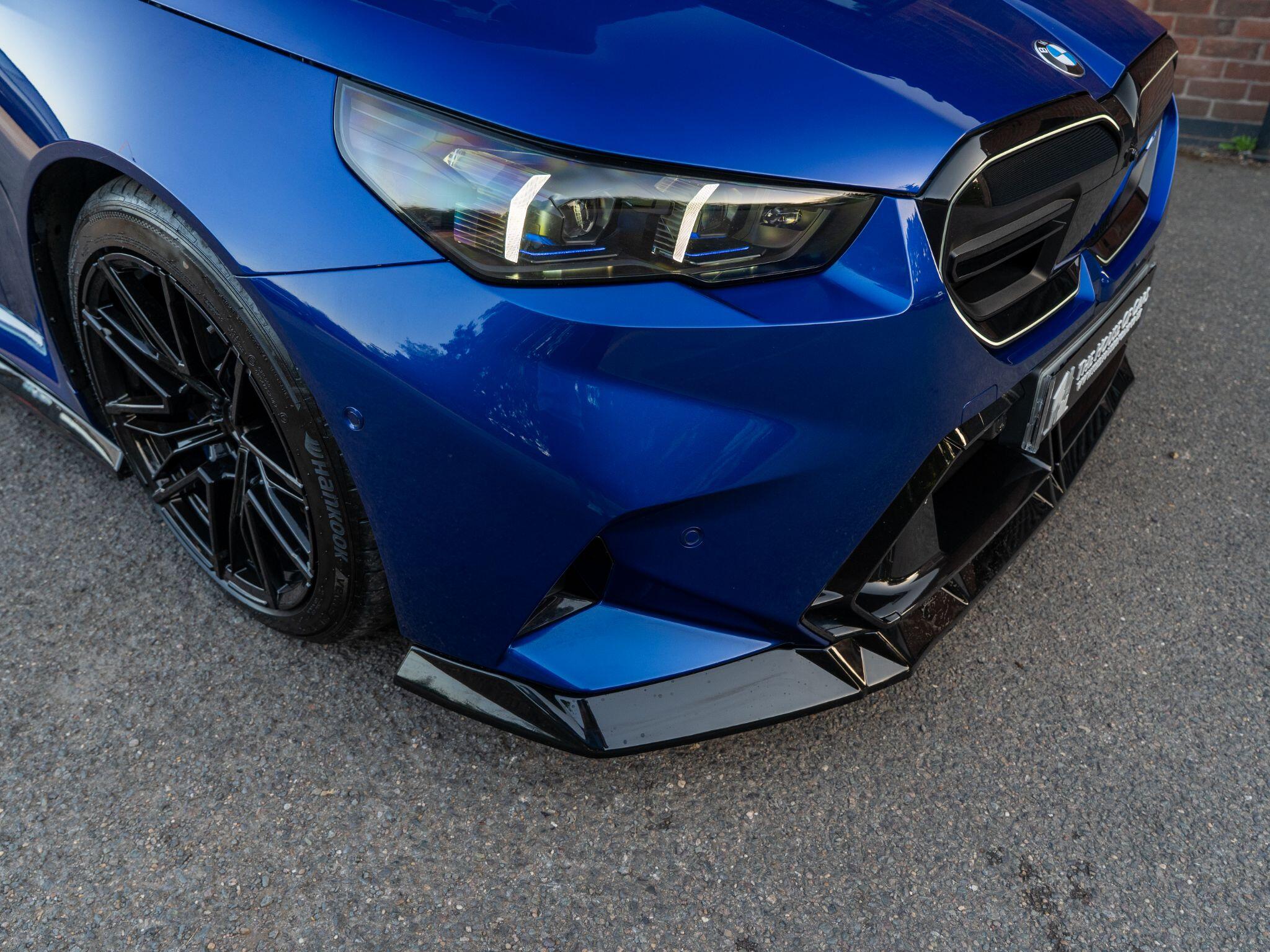 BMW M5 view 13