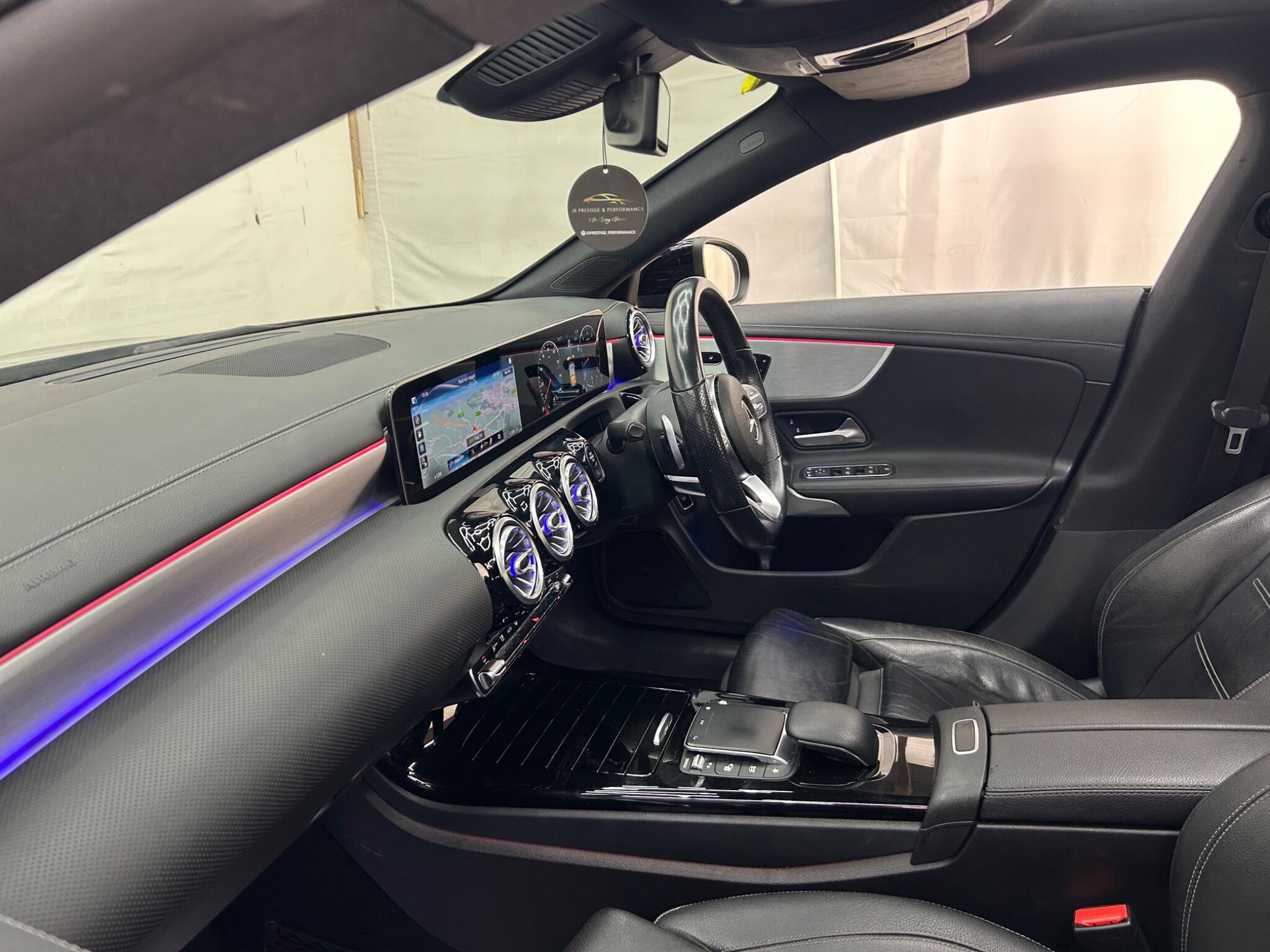 Mercedes-Benz Cla view 16