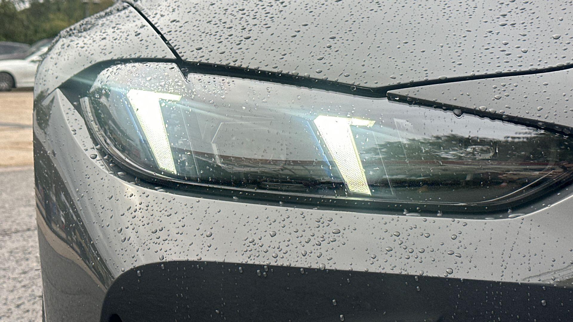 BMW M4 view 22
