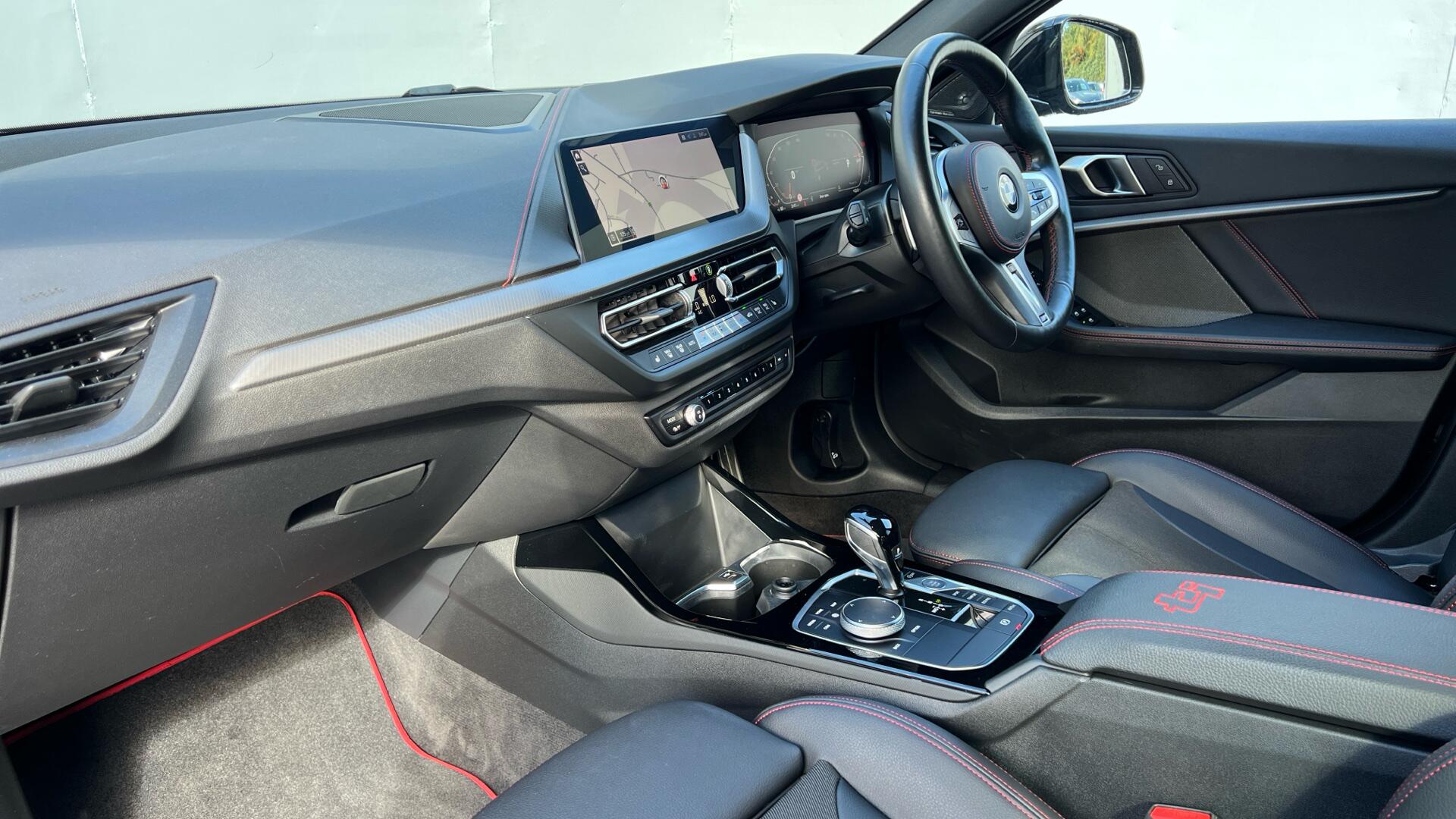 BMW 1 Series view 7