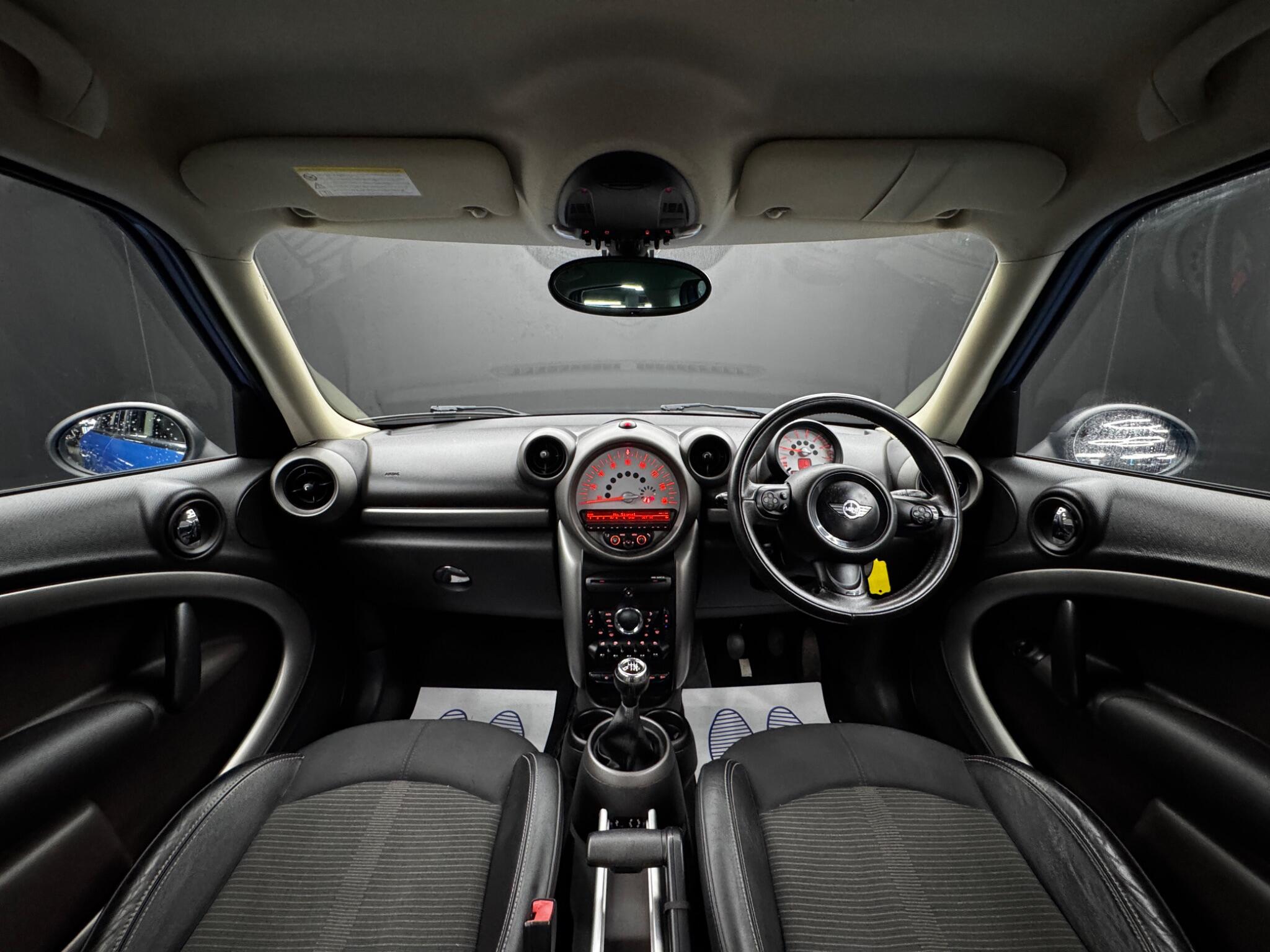 Mini Countryman view 17