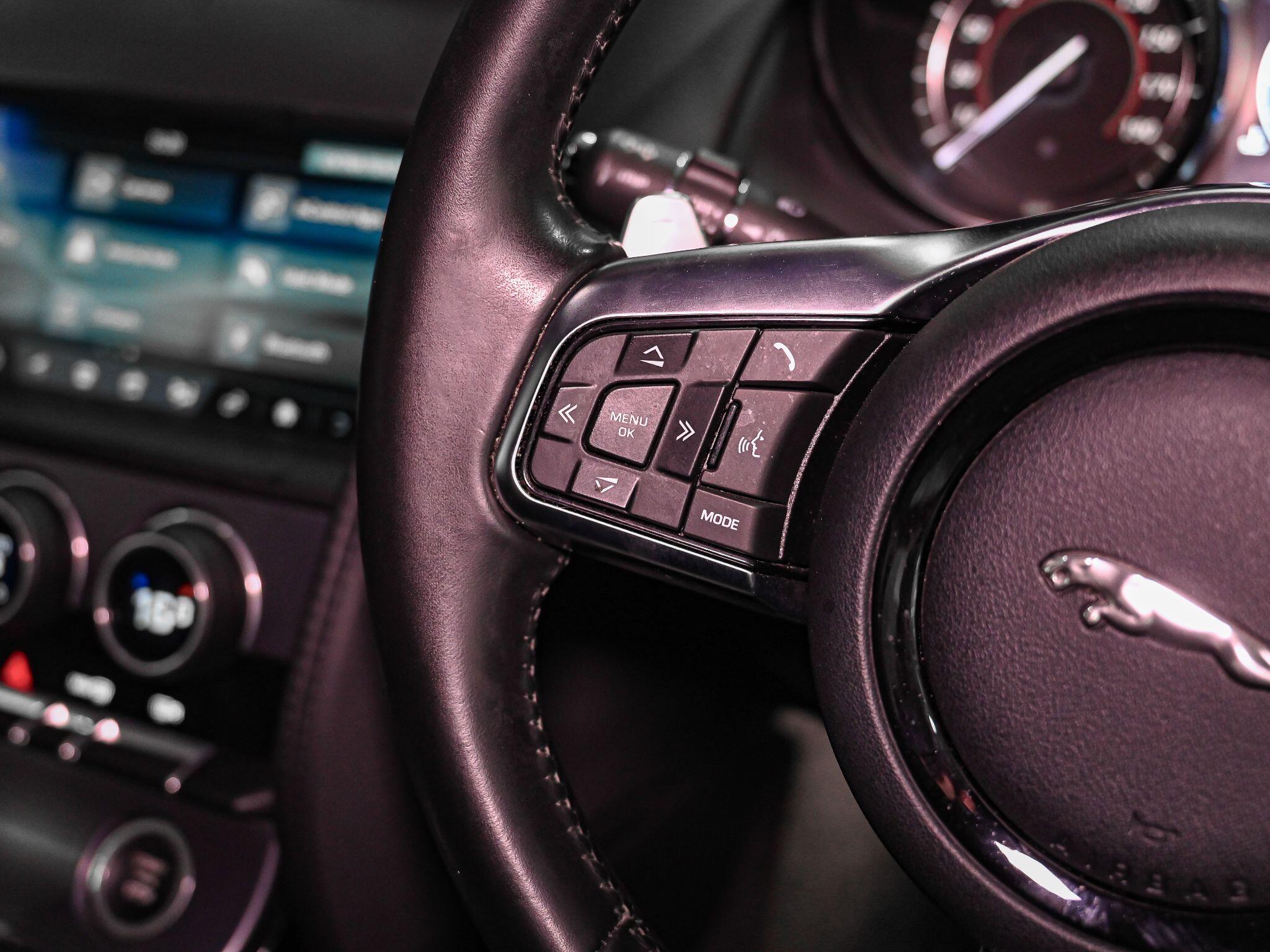 Jaguar F-Type view 8