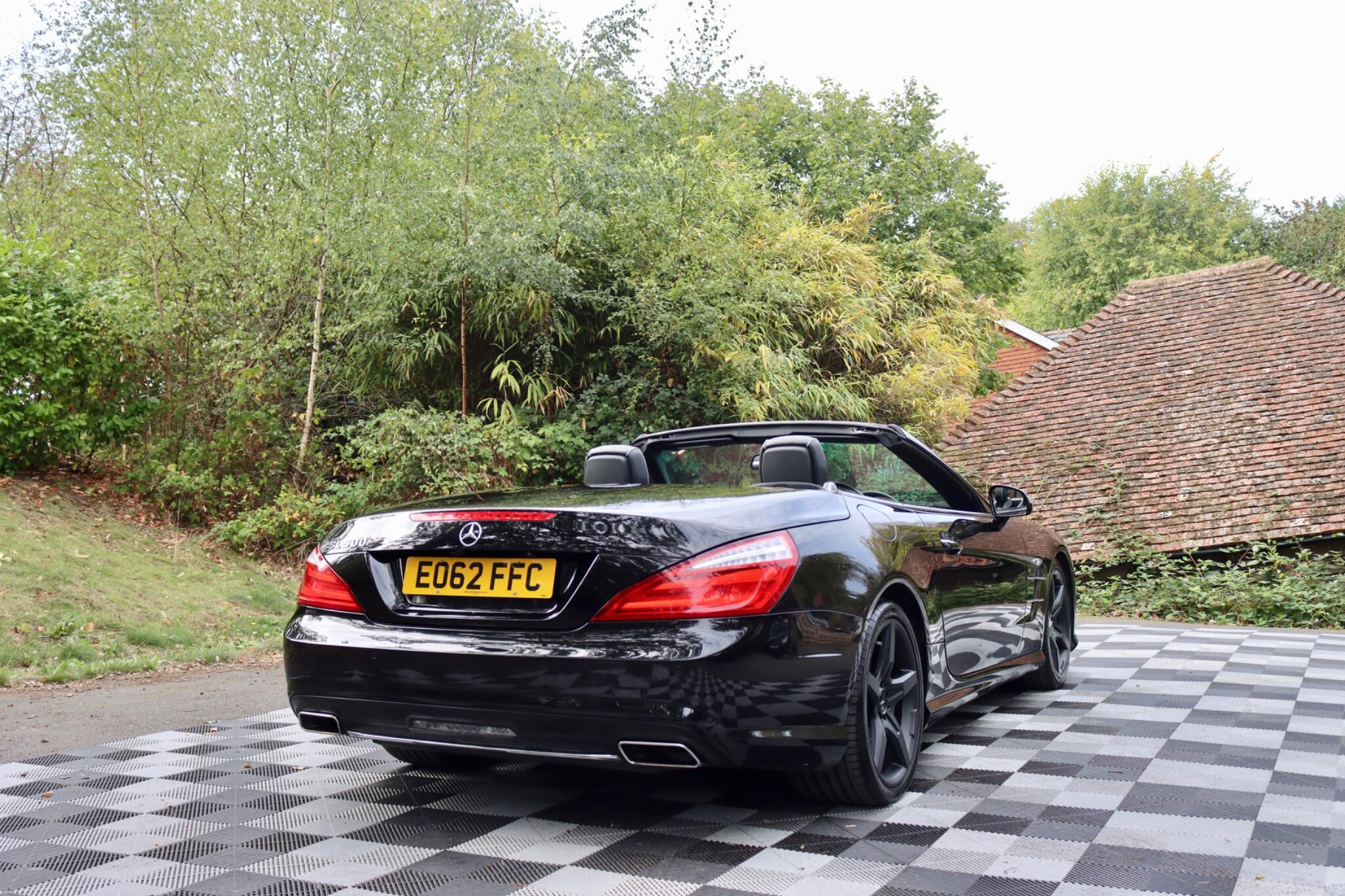 Mercedes-Benz SL view 46