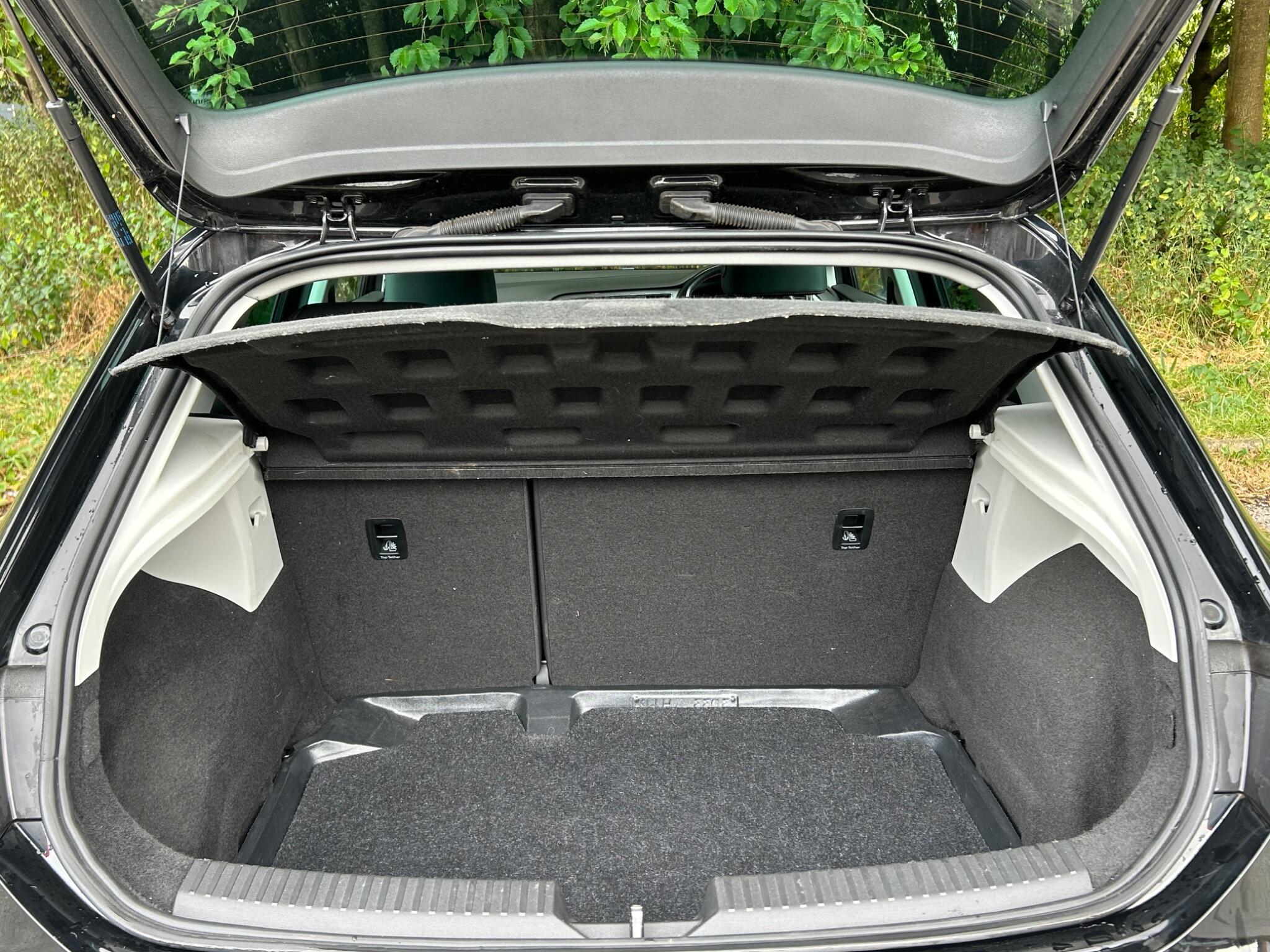Seat Leon view 45