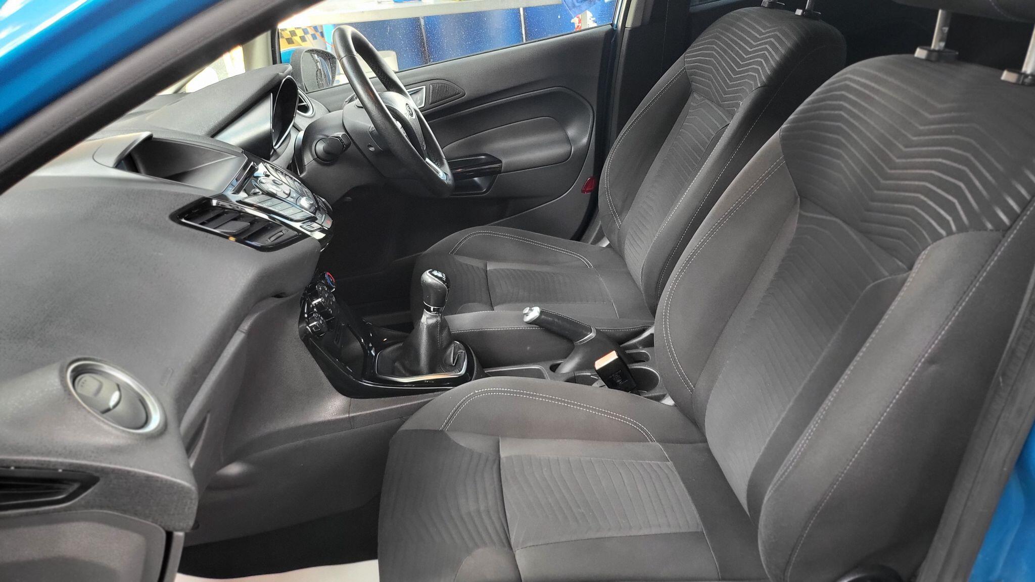 Ford Fiesta view 25