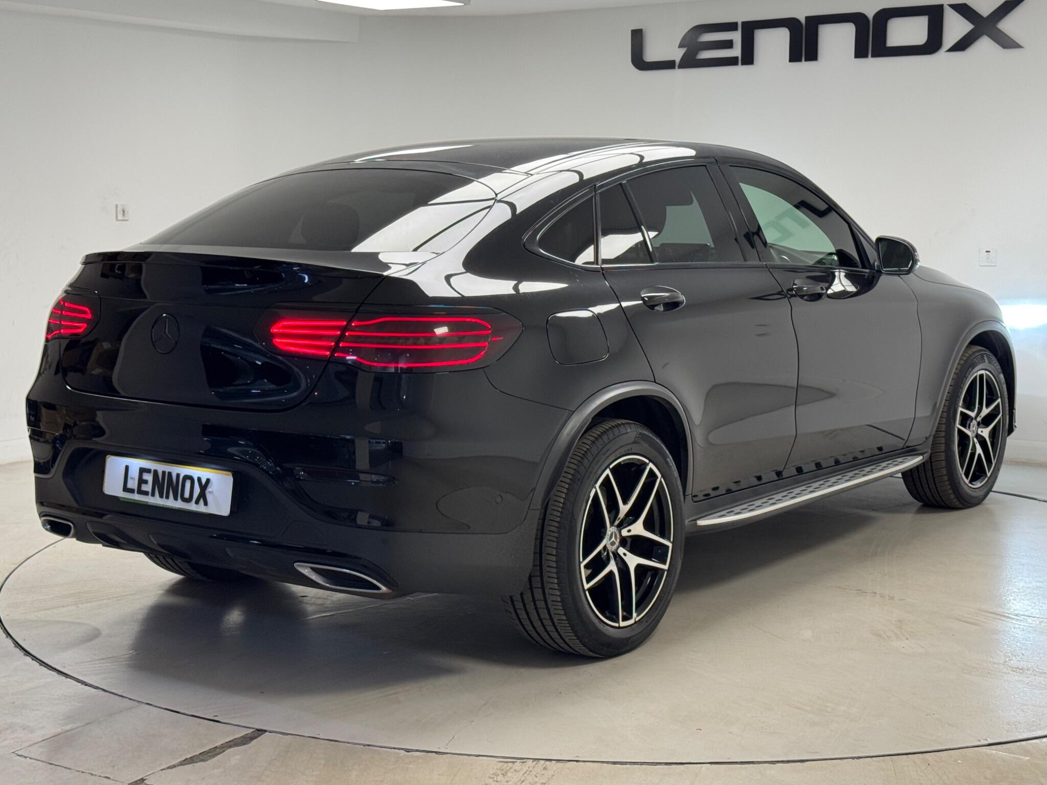 Mercedes-Benz GLC view 7