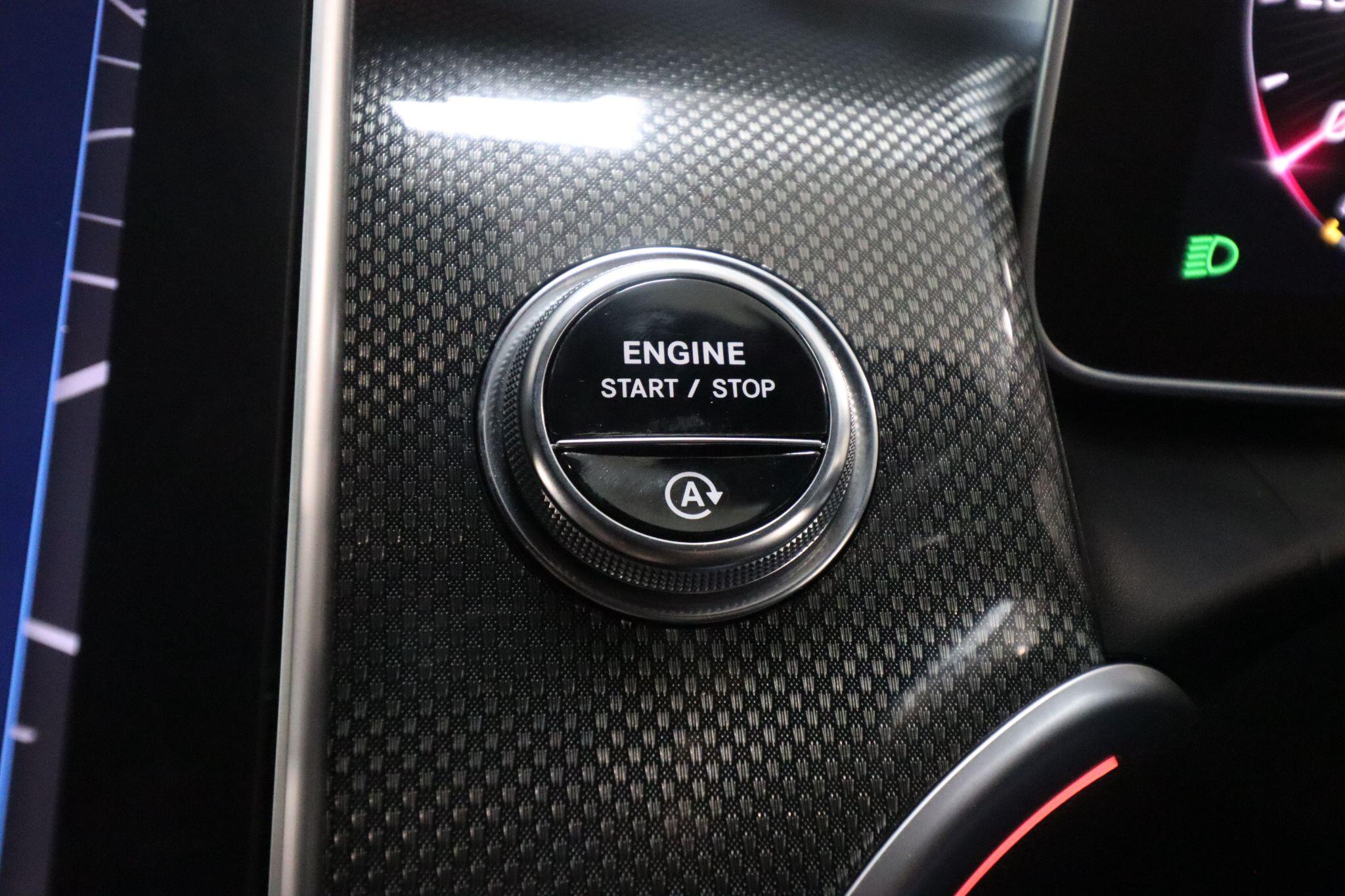 Mercedes-Benz GLC view 22