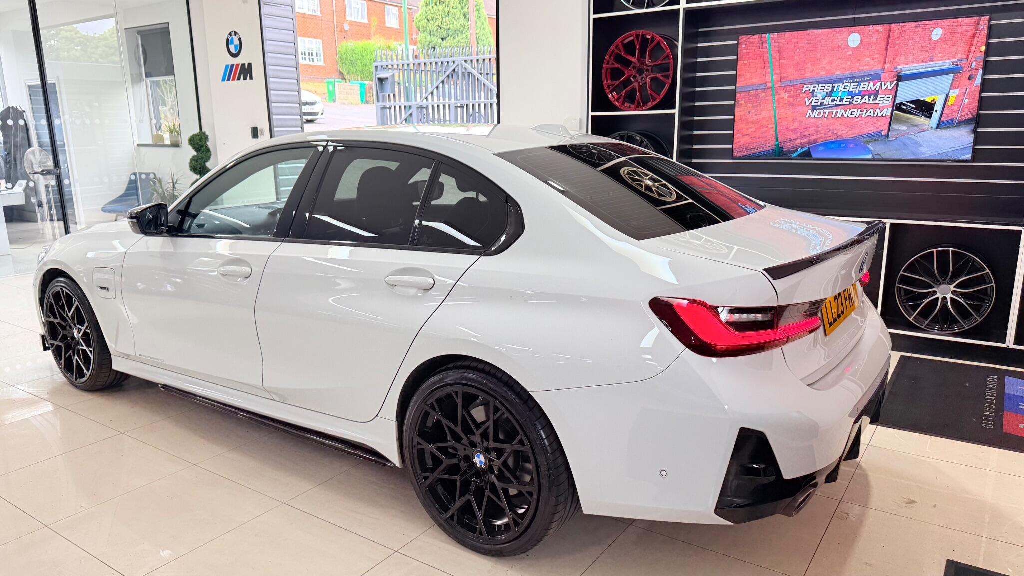 BMW 3 Series view 41