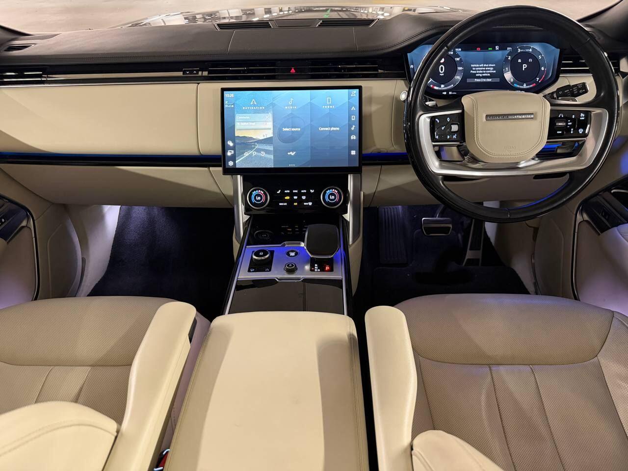 Land Rover Range Rover view 37