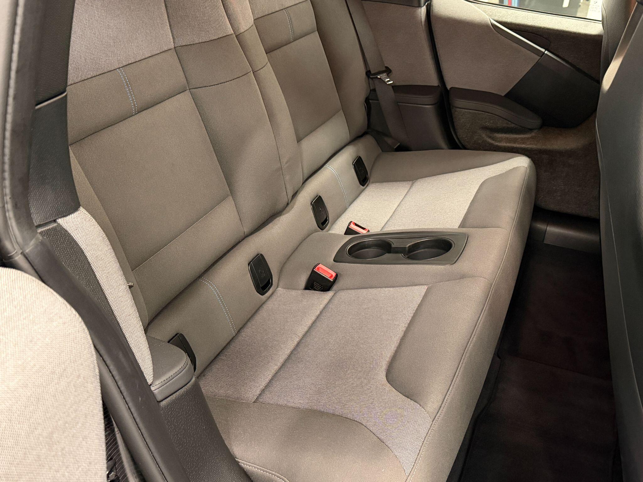BMW I3 view 11