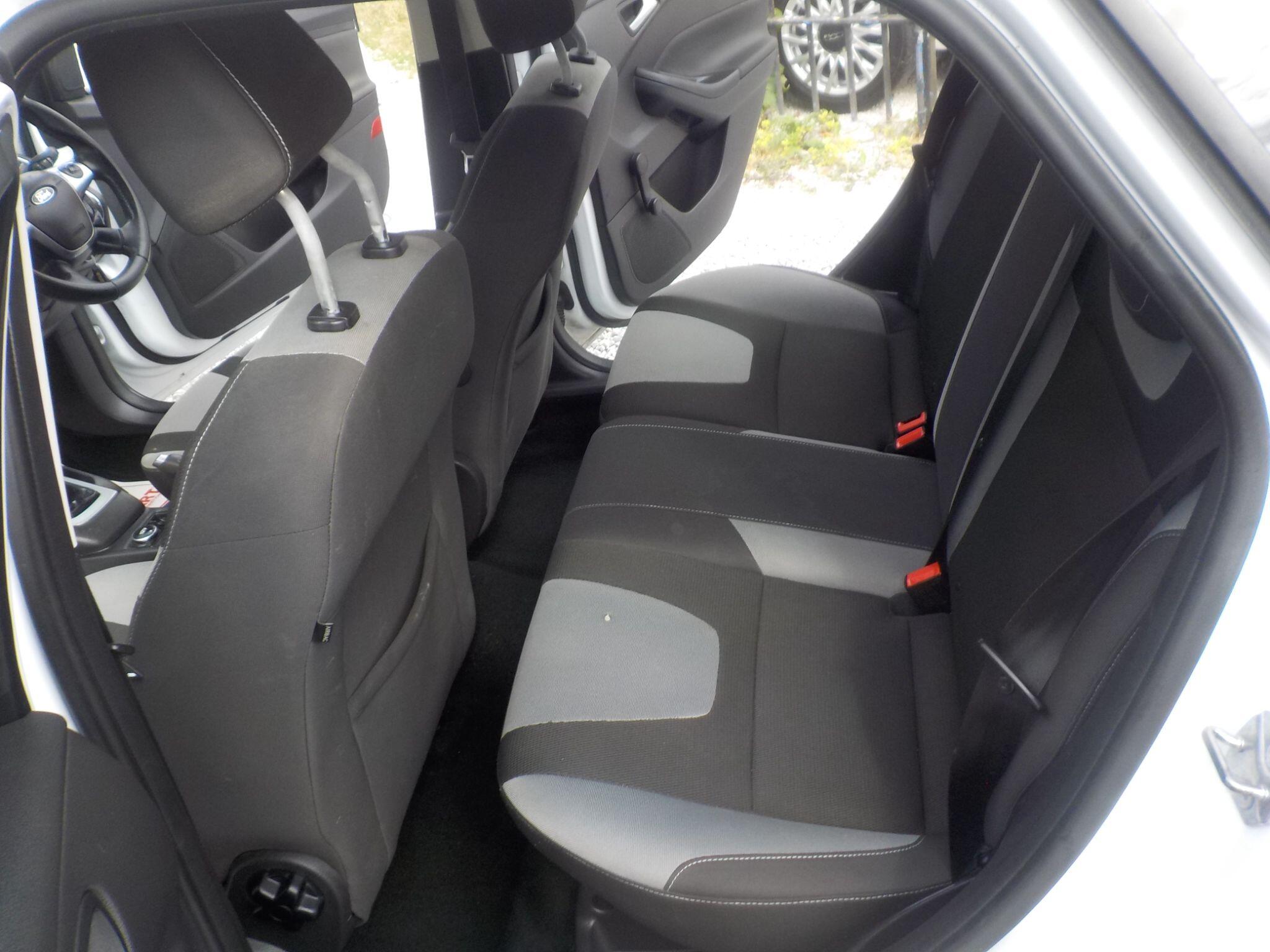 Ford Focus 1.6 Zetec Euro 5 5dr