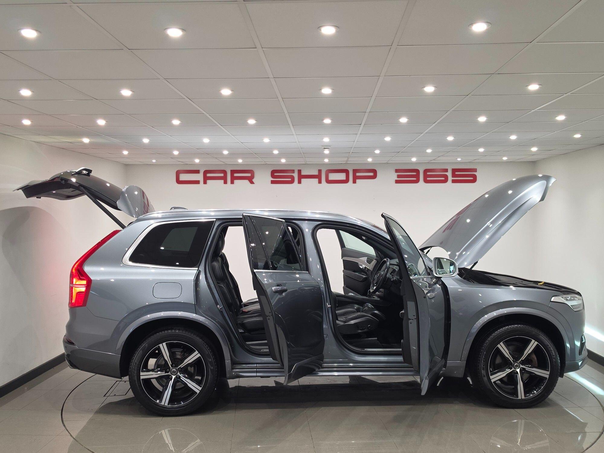 Volvo XC90 view 40