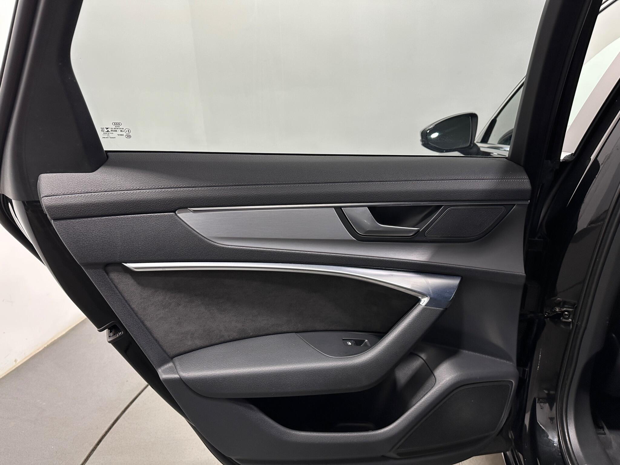 Audi A6 view 40