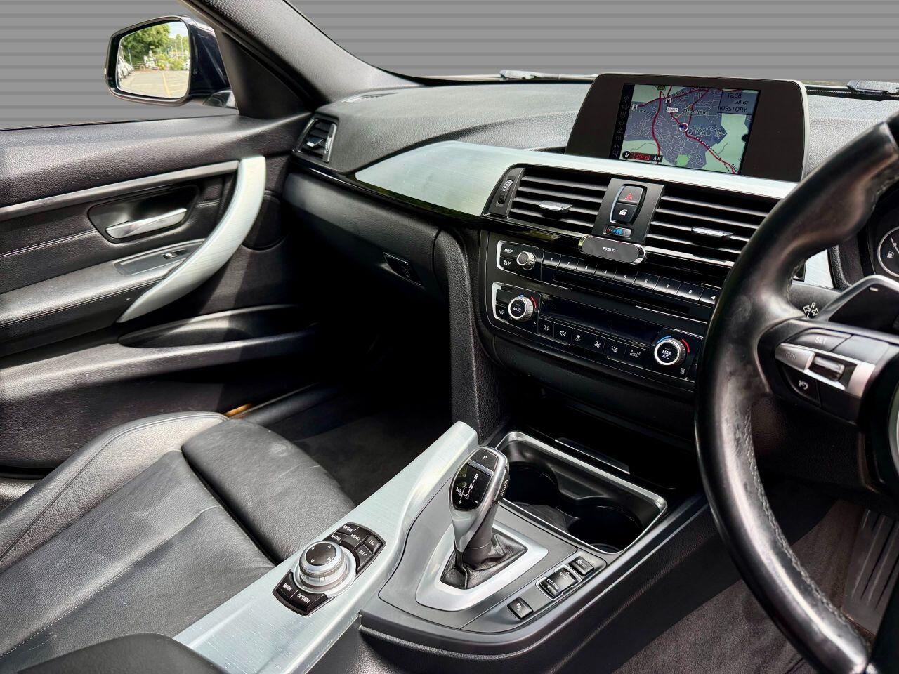 BMW 3 Series view 26