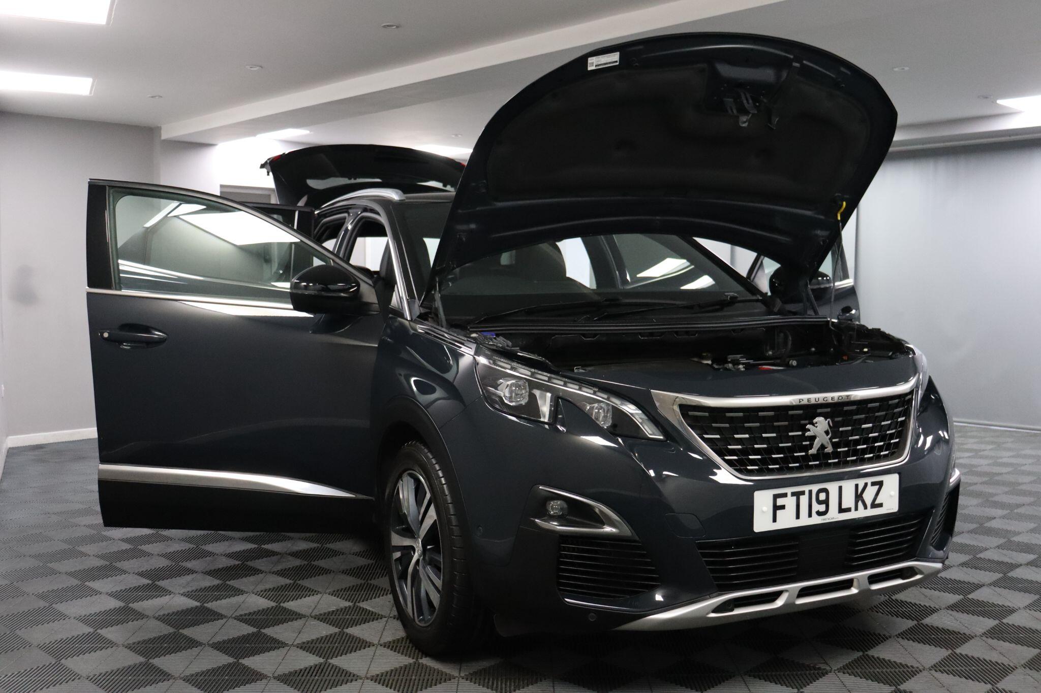 Peugeot 3008 view 14