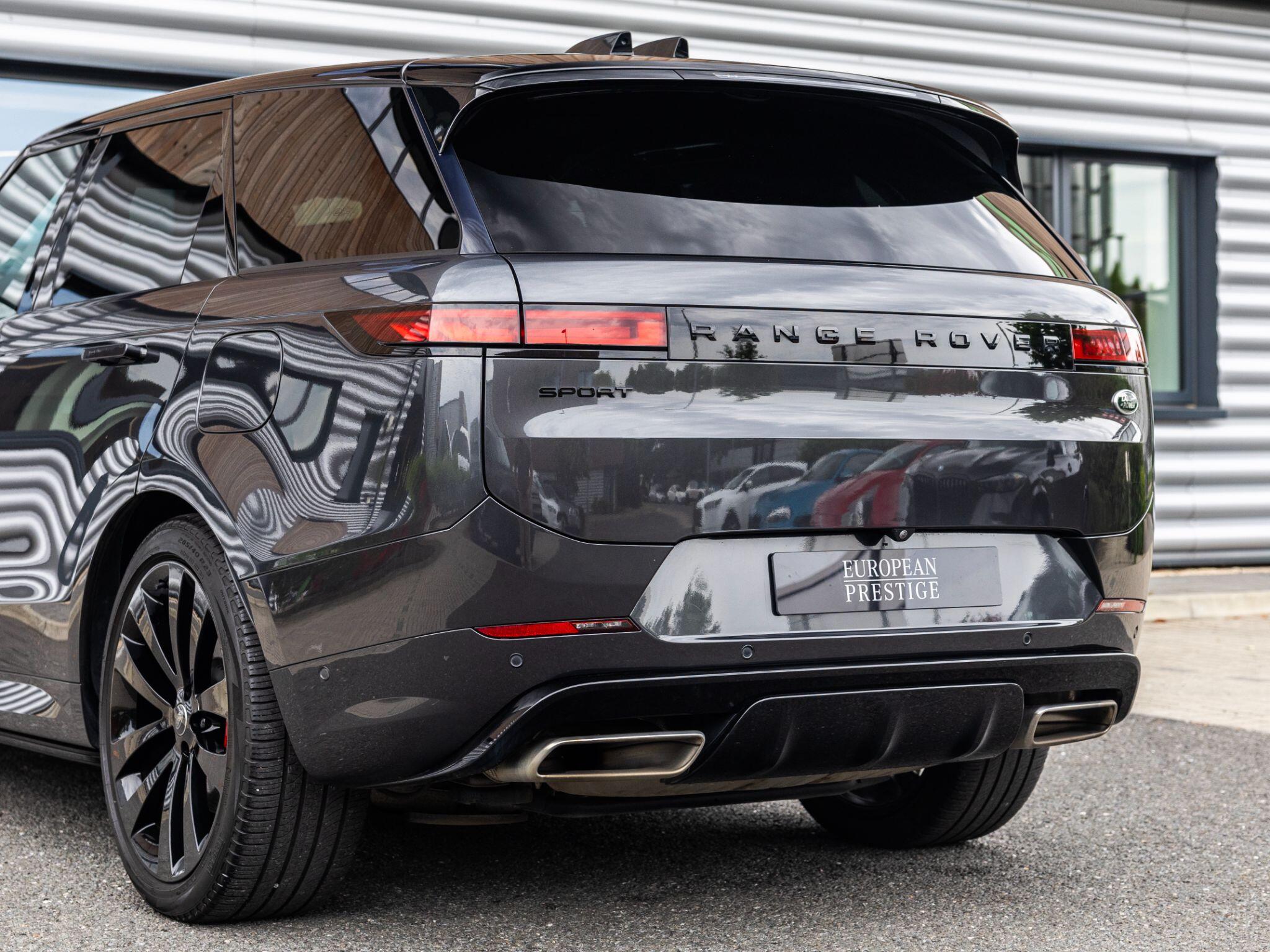 Land Rover Range Rover Sport view 15