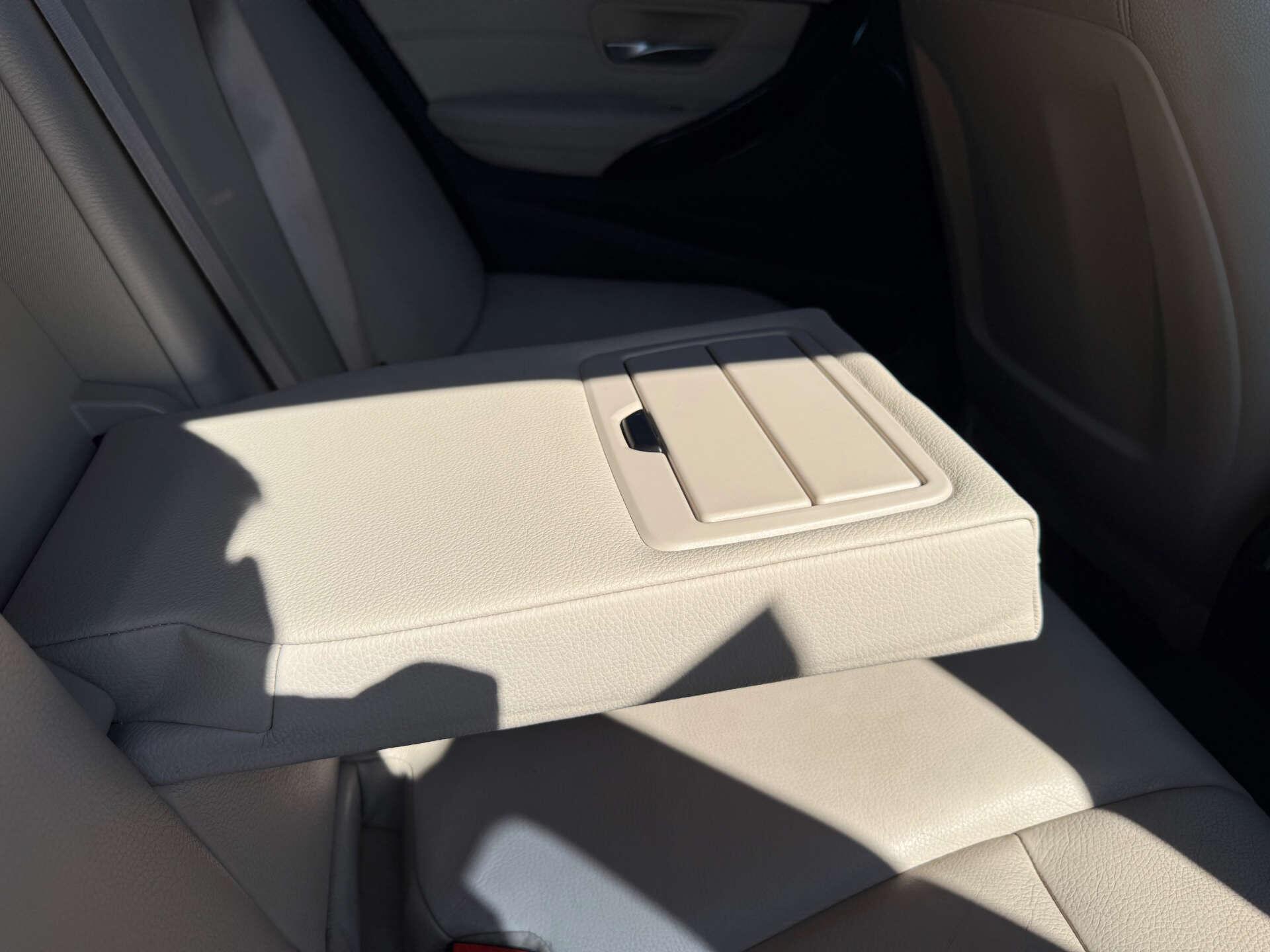 BMW 3 Series view 63
