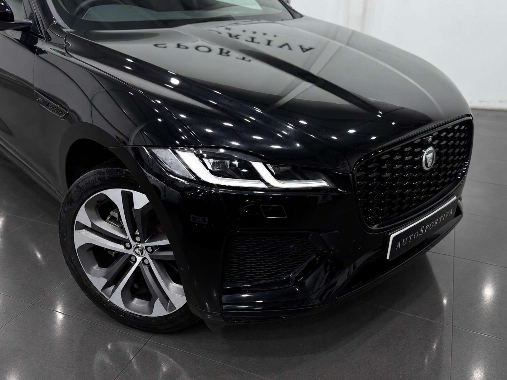 Jaguar F-Pace view 28