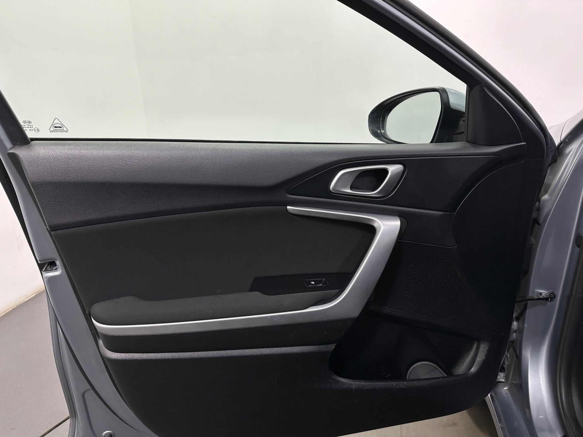 Kia Ceed view 36