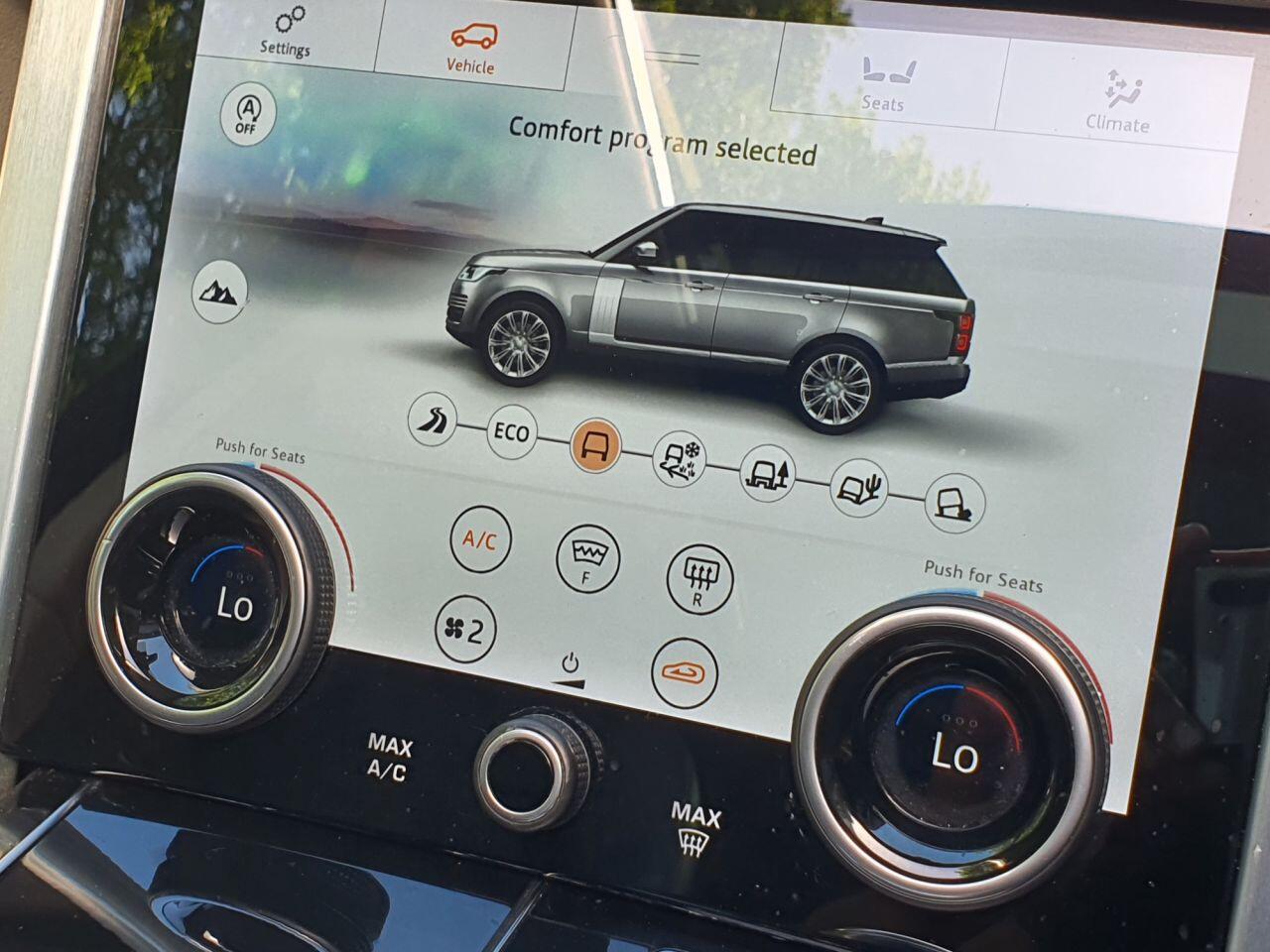 Land Rover Range Rover view 30