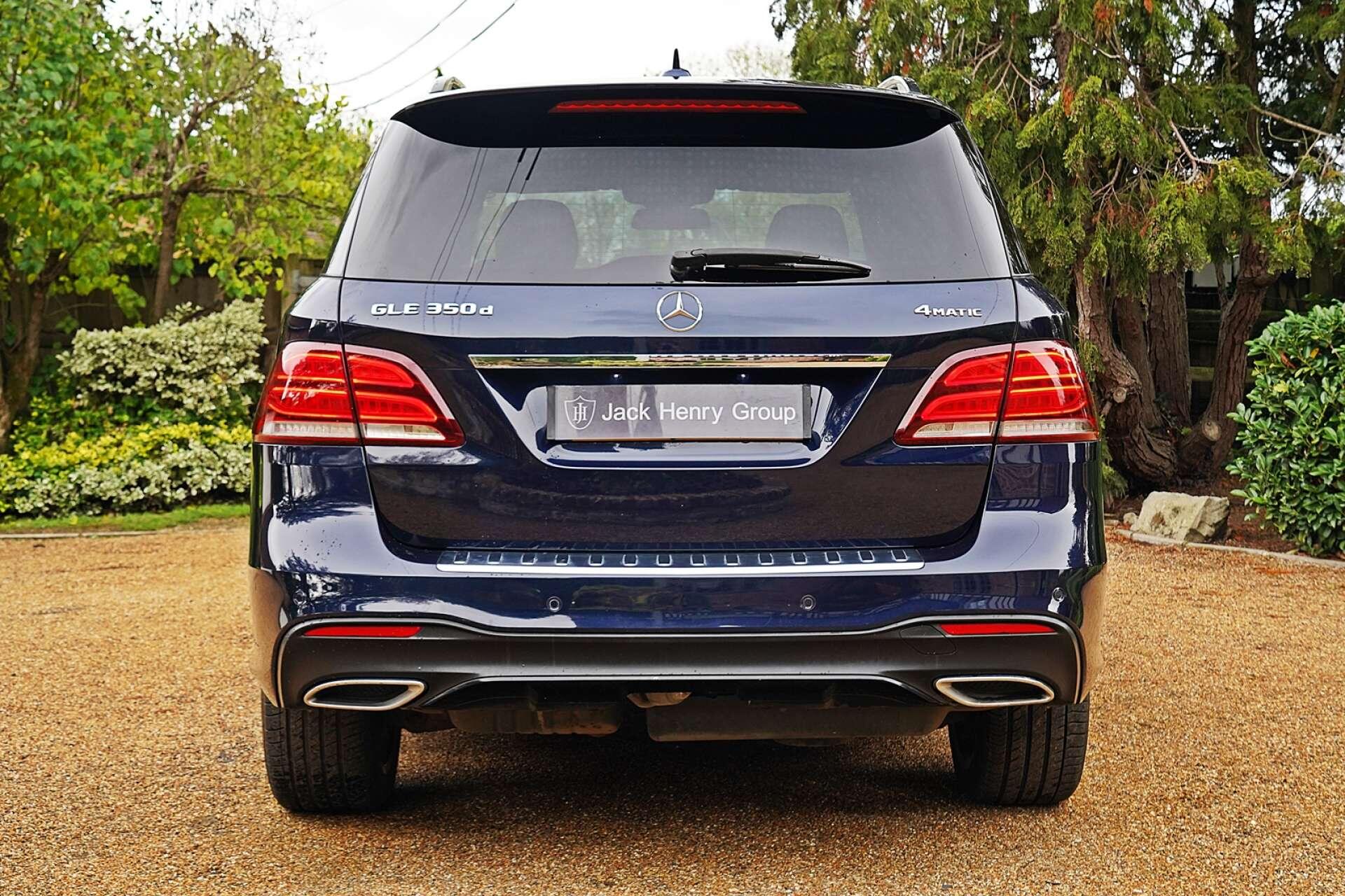 Mercedes-Benz GLE view 4