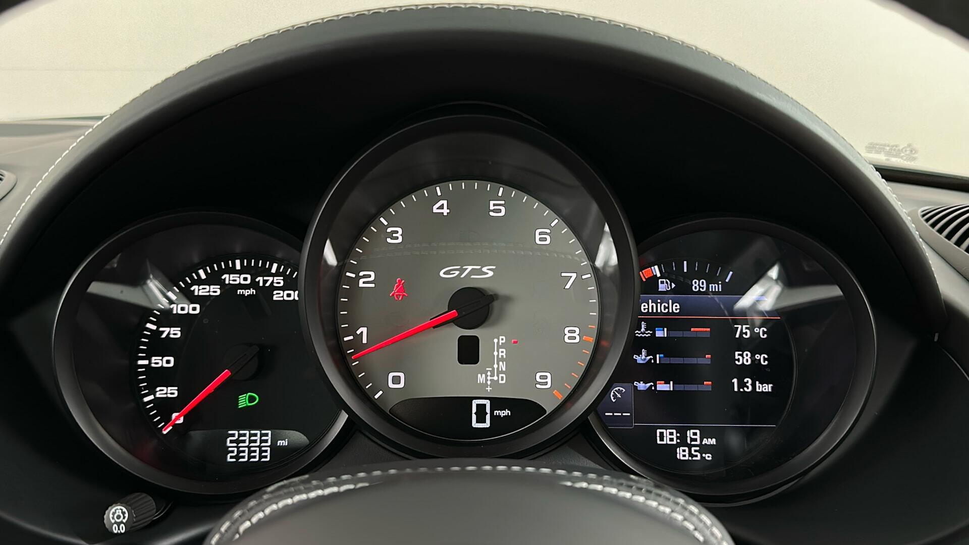 Porsche Cayman view 15