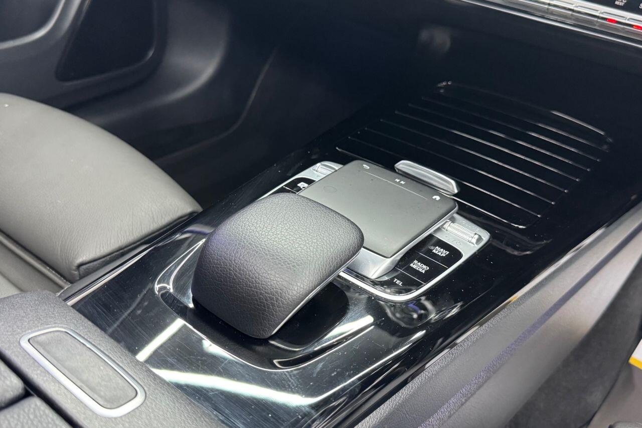 Mercedes-Benz Cla view 27