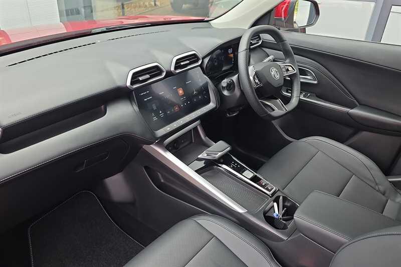 MG ZS view 13