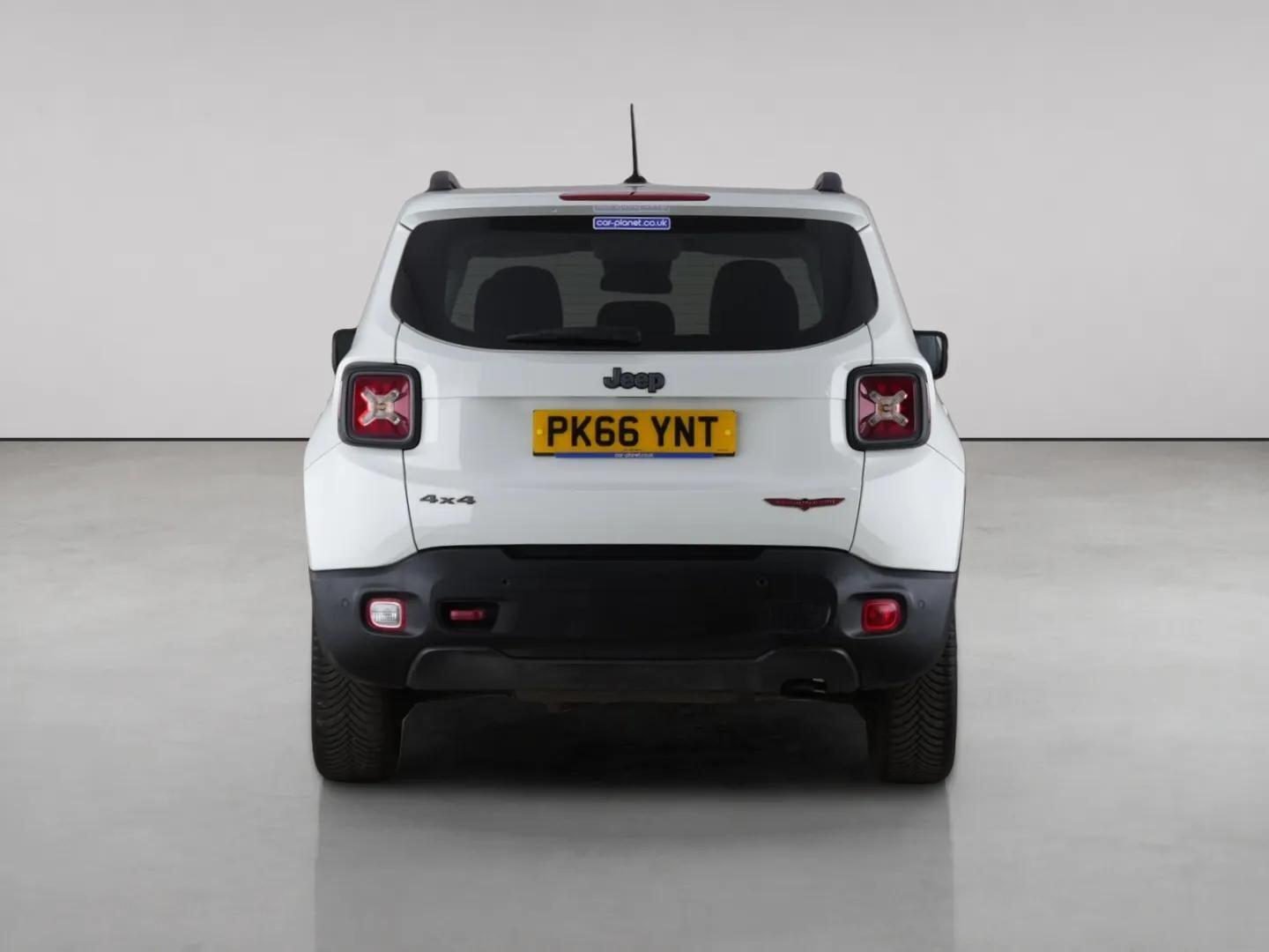 Jeep Renegade view 7