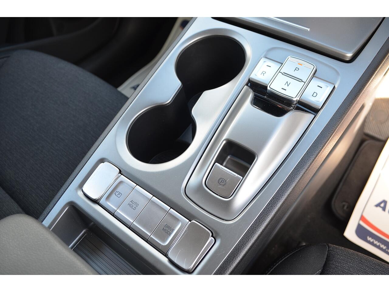 Hyundai Kona view 24