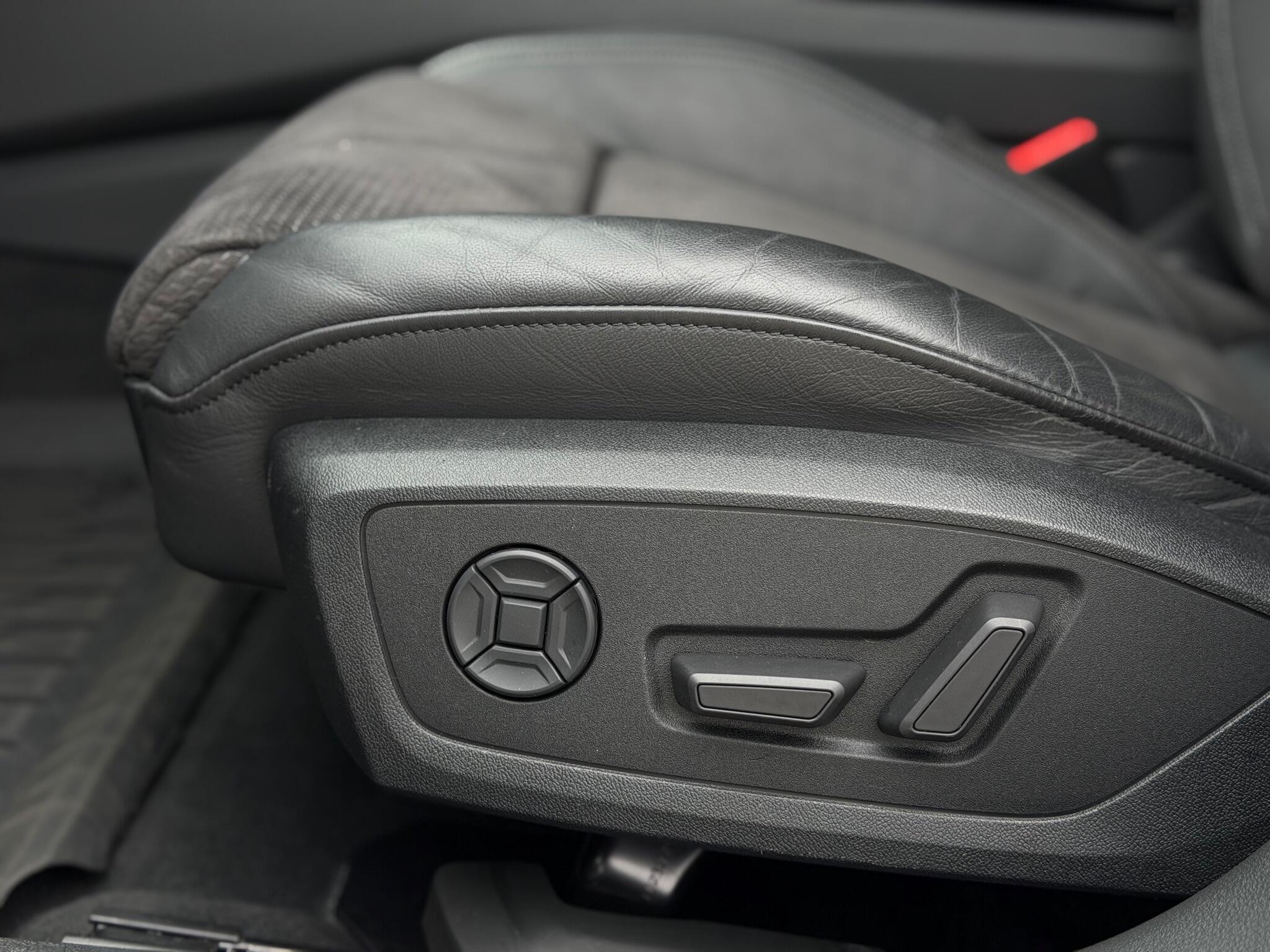 Audi A6 view 28