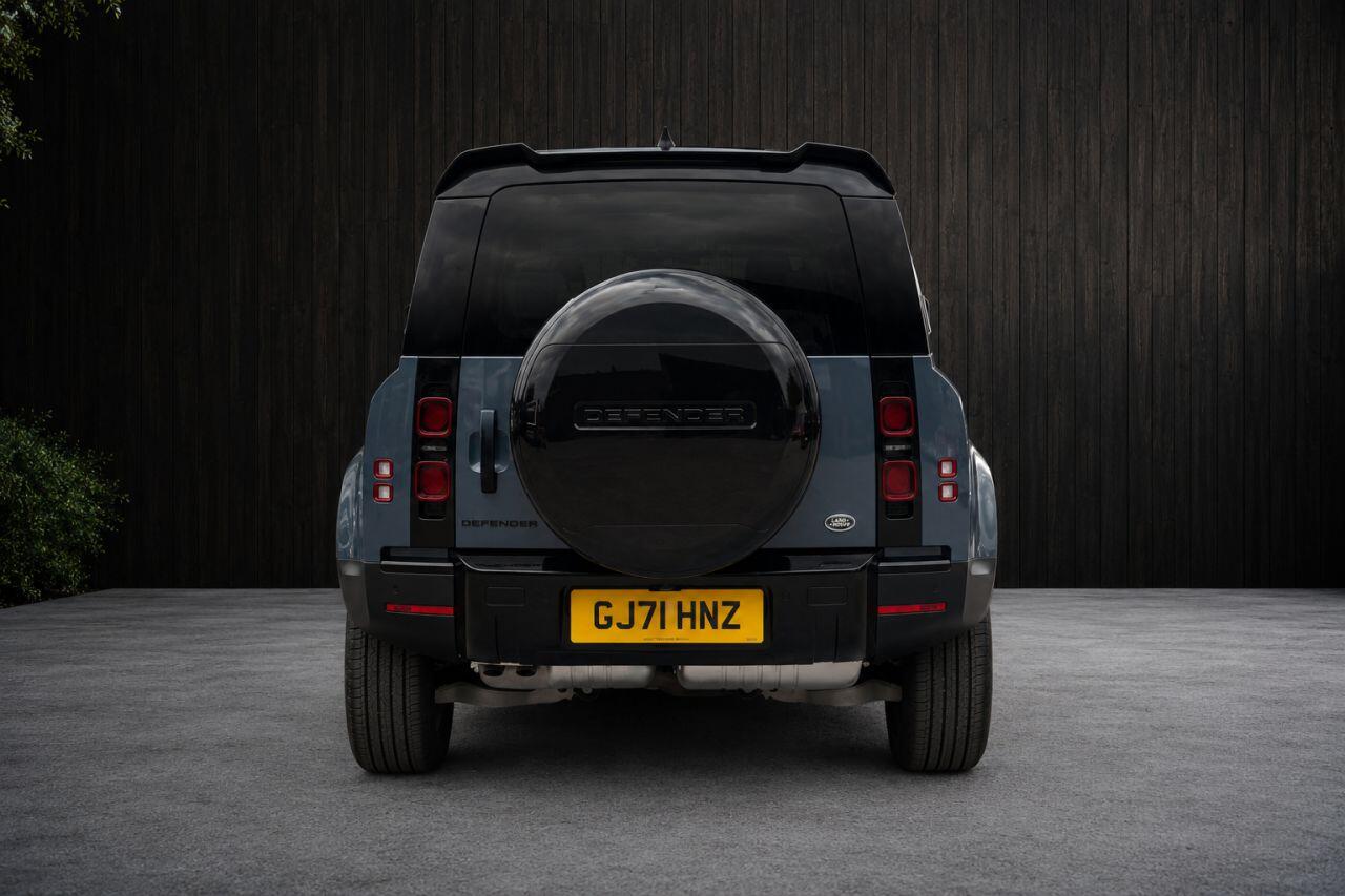 Land Rover Defender view 13