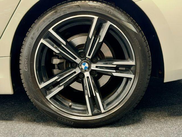 BMW 3 Series view 15