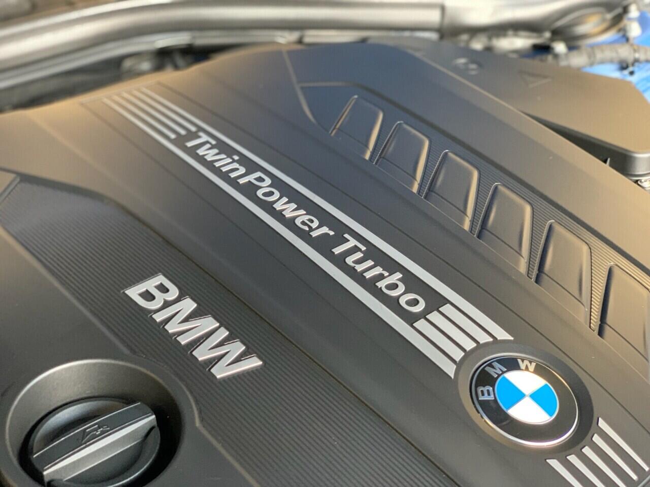 BMW 3 Series view 45
