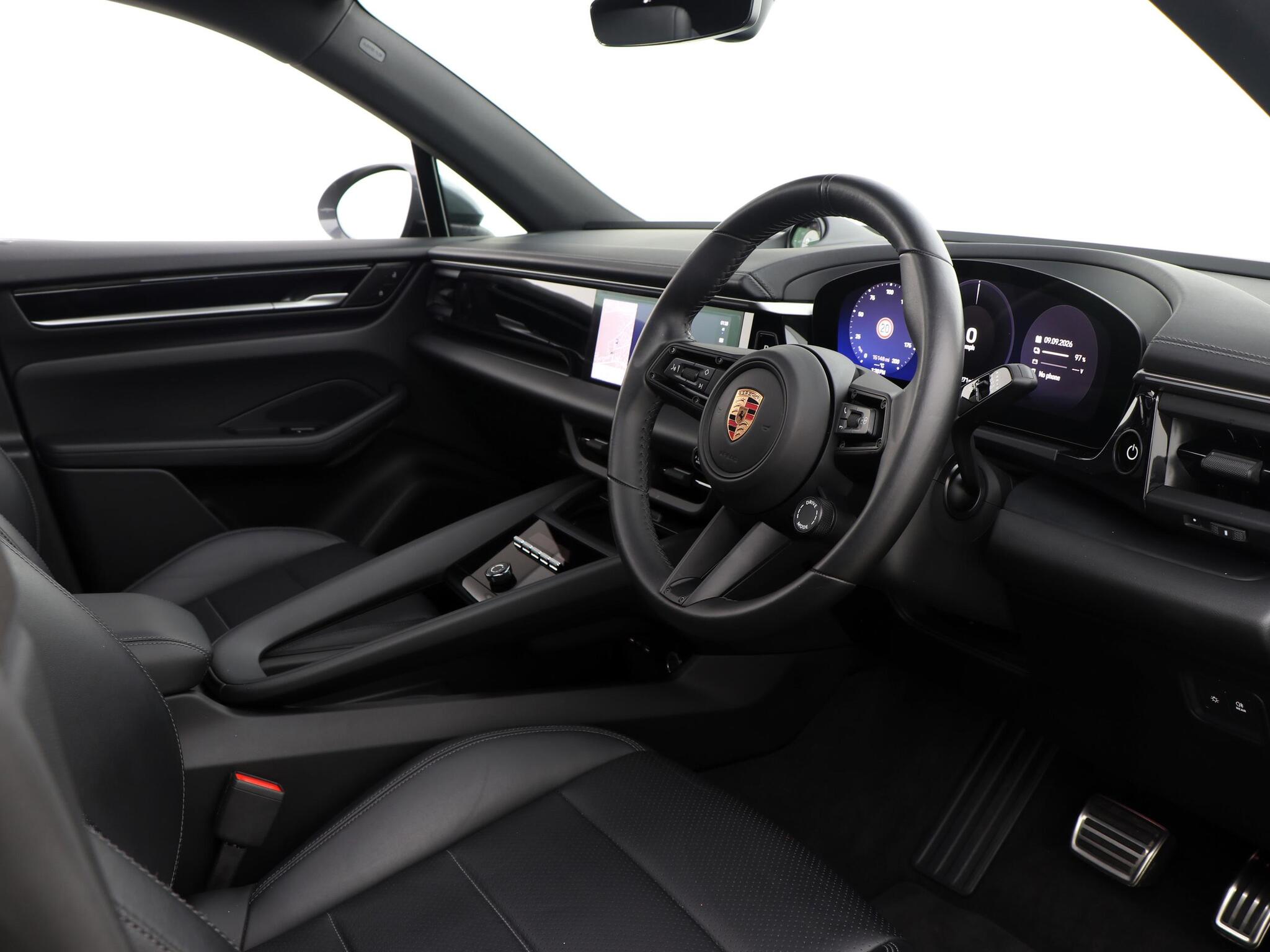 Porsche Macan view 37