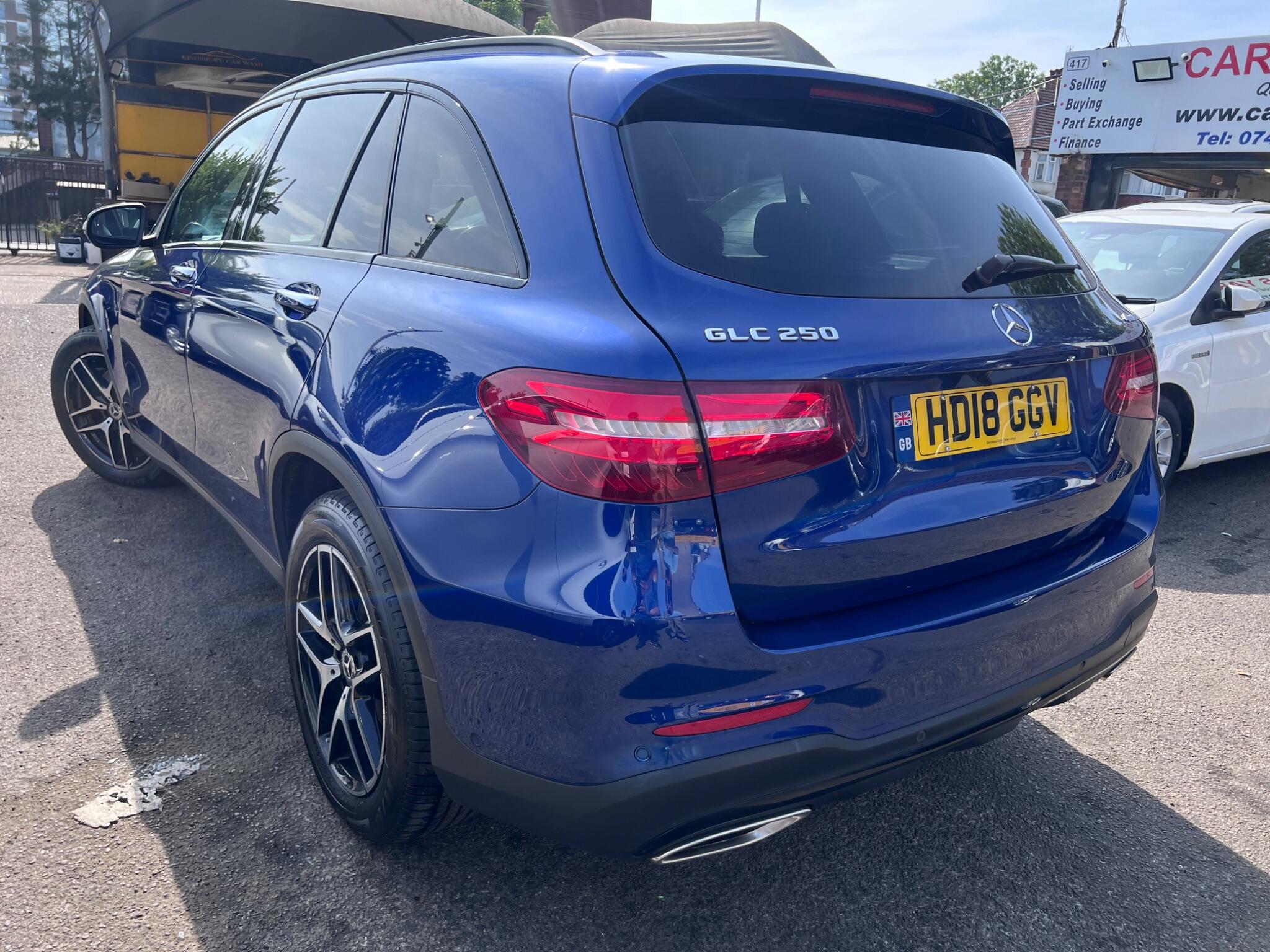 Mercedes-Benz GLC view 14