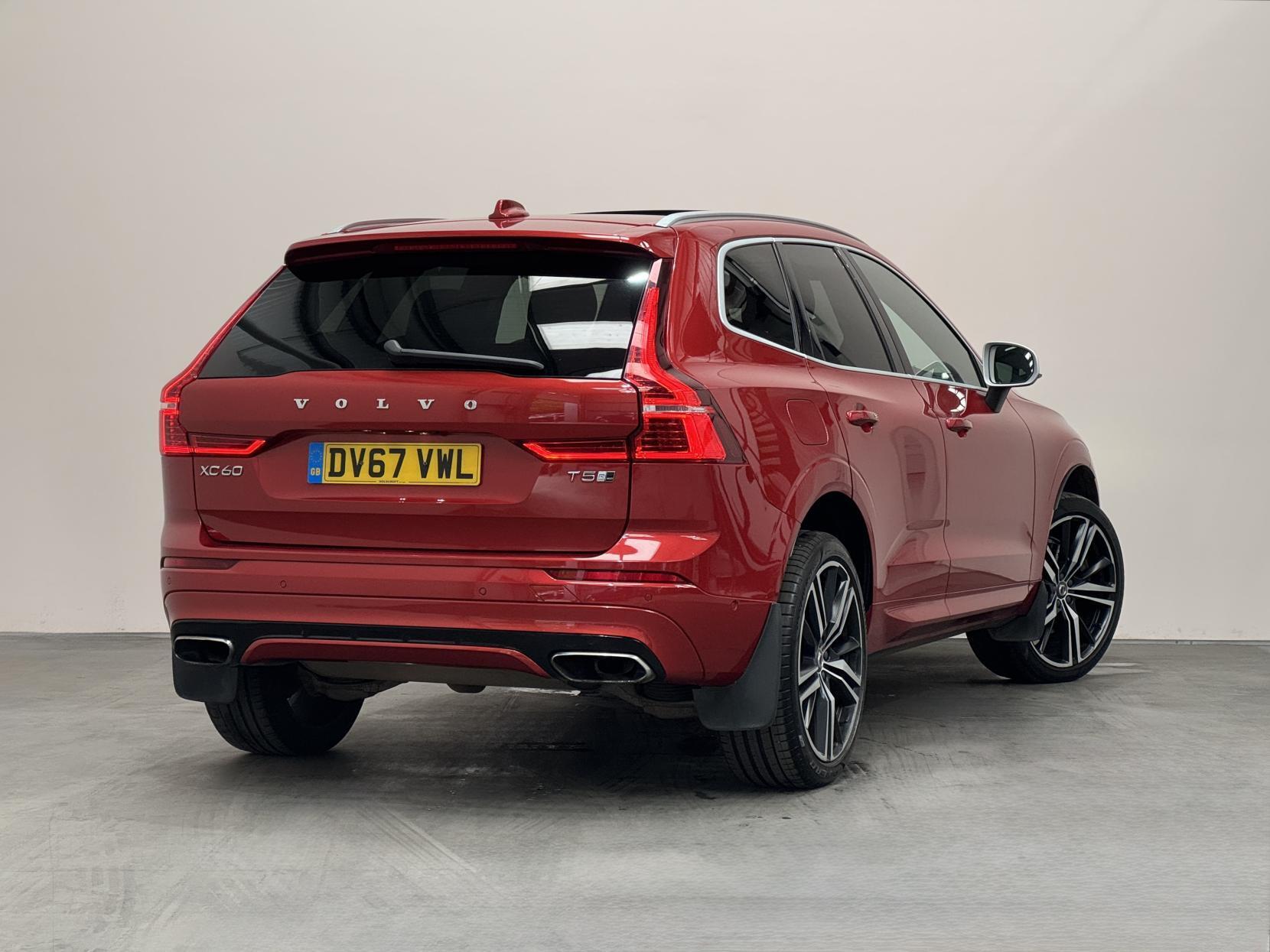 Volvo XC60 view 17