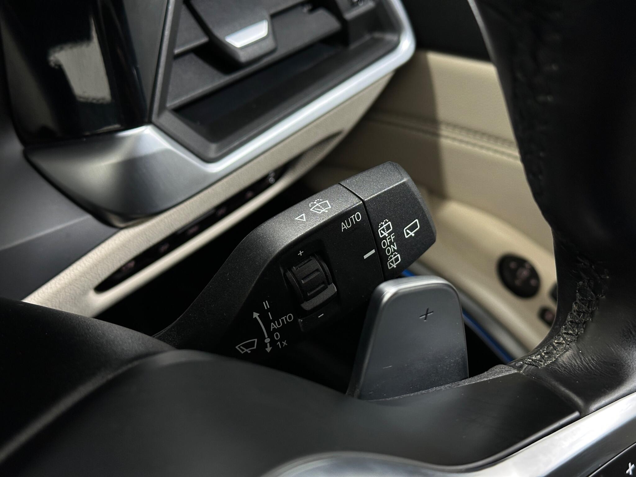 BMW 3 Series view 17