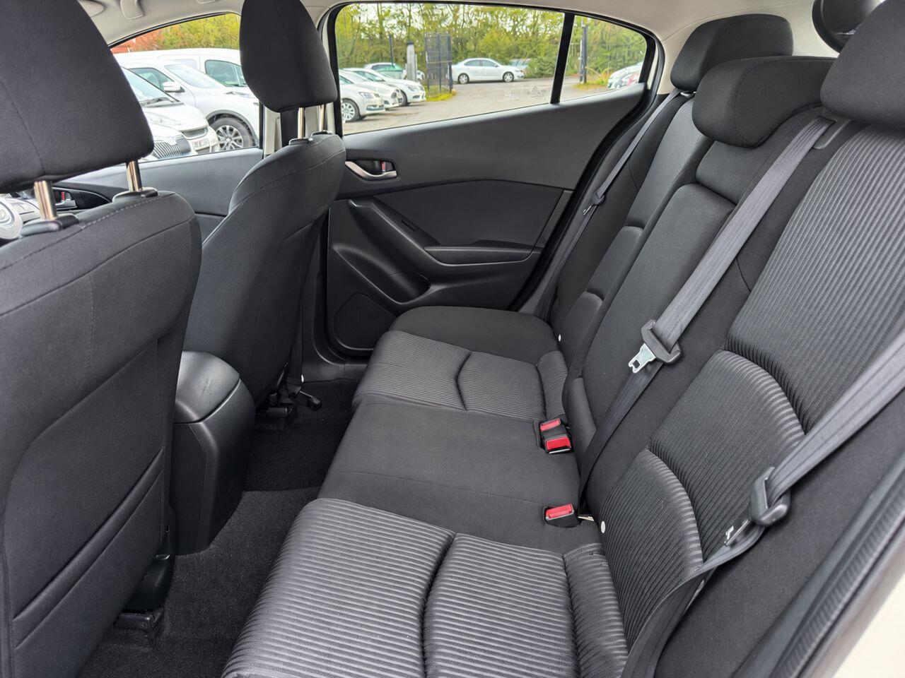 Mazda Mazda3 view 22