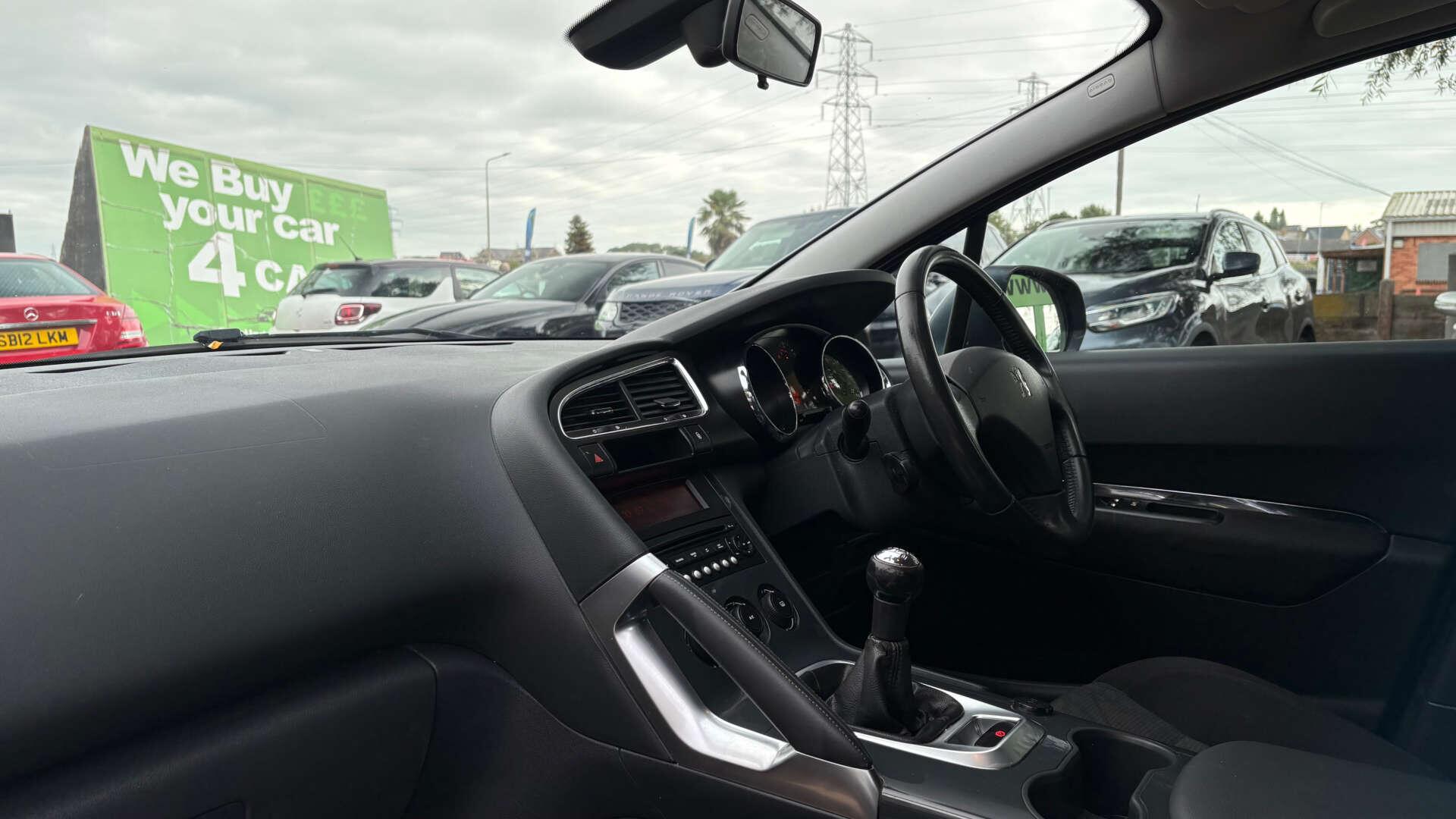 Peugeot 3008 view 14