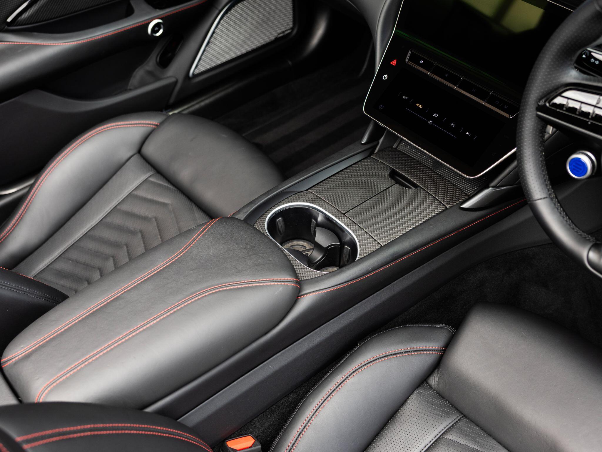 Maserati Grancabrio view 34