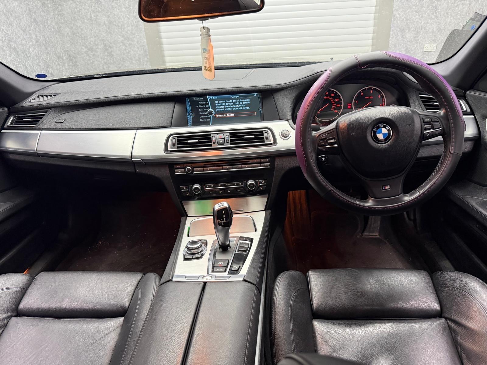 BMW 7 Series view 7