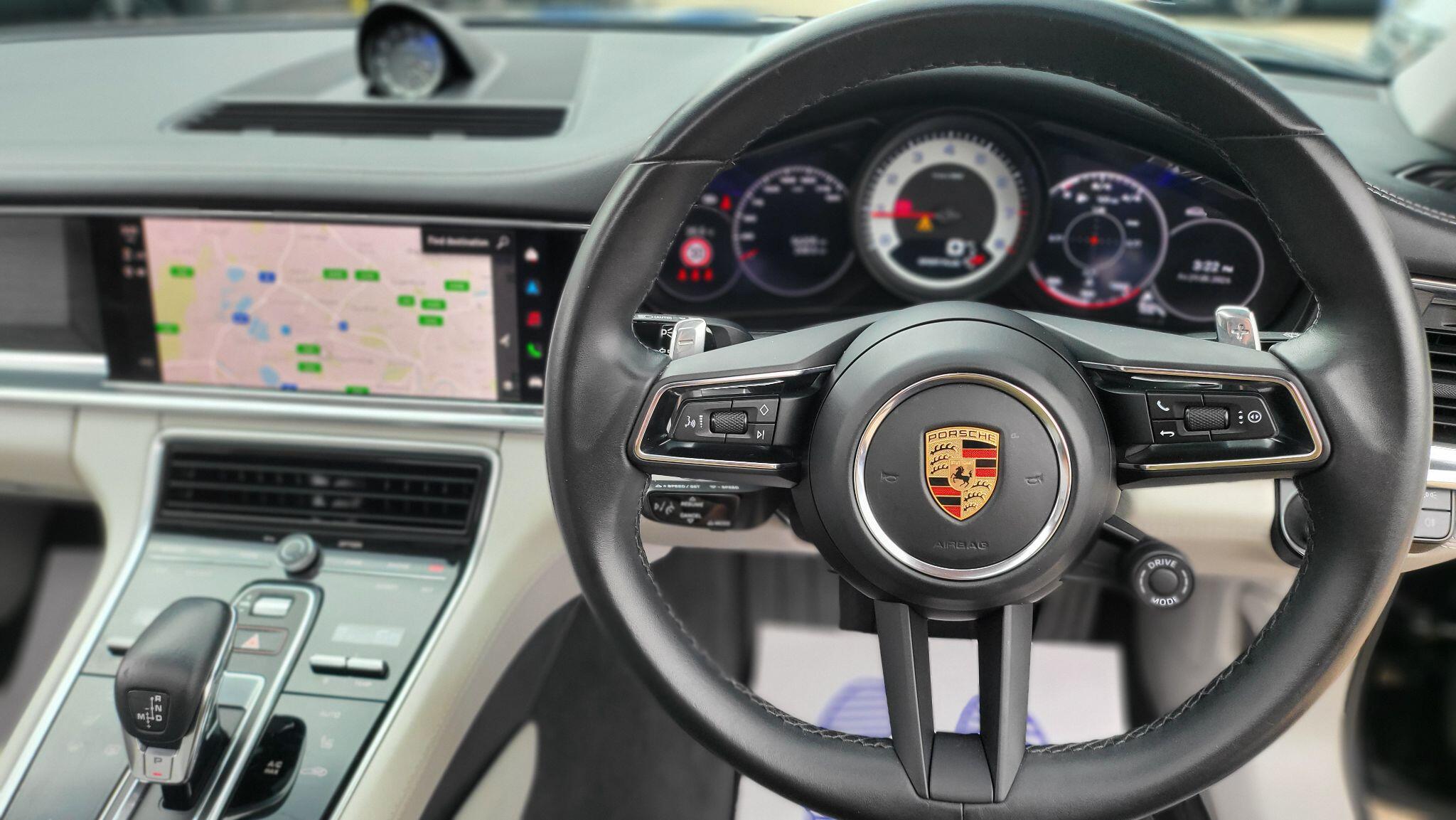 Porsche Panamera view 38