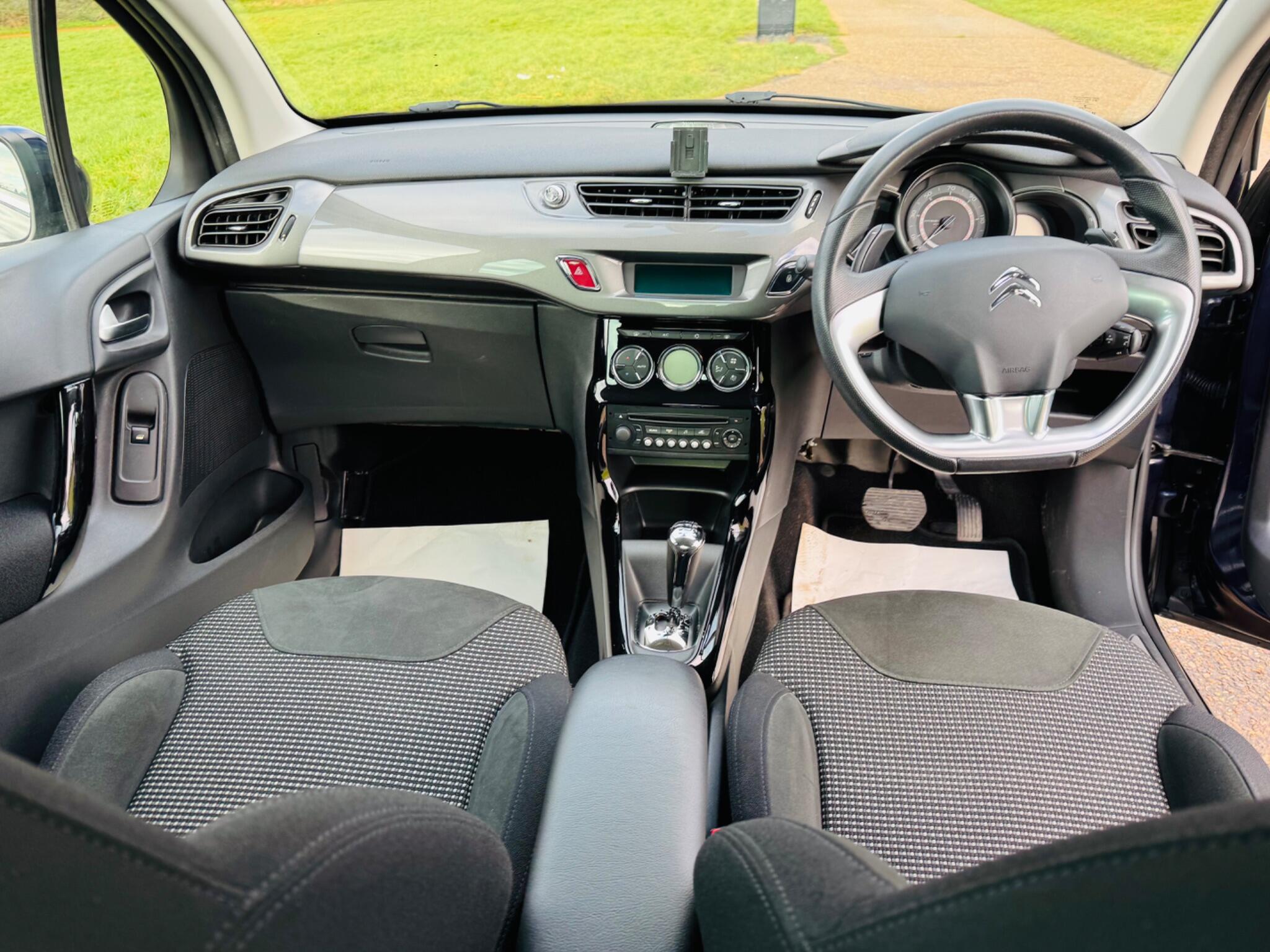 2015 Citroen C3 image 16
