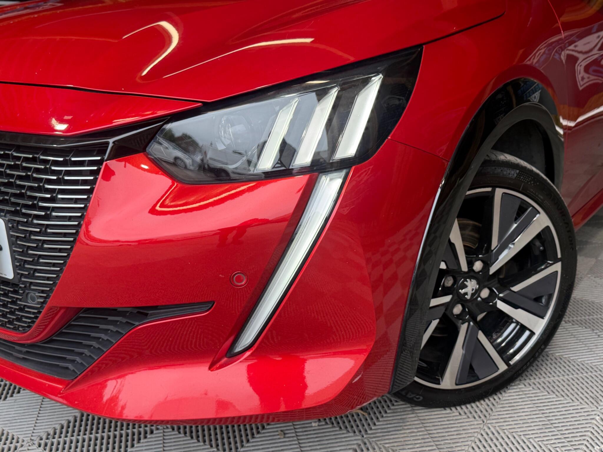 Peugeot 208 view 33