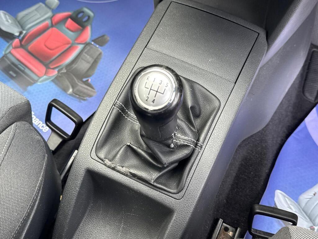Volkswagen Polo view 25