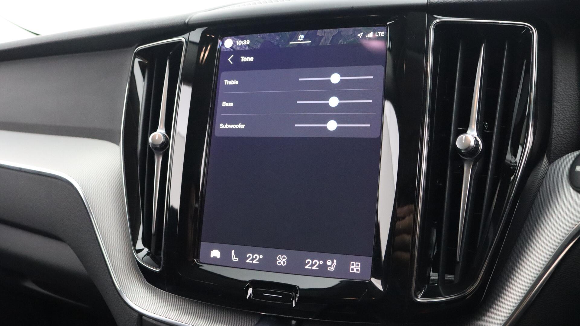 Volvo XC60 view 37