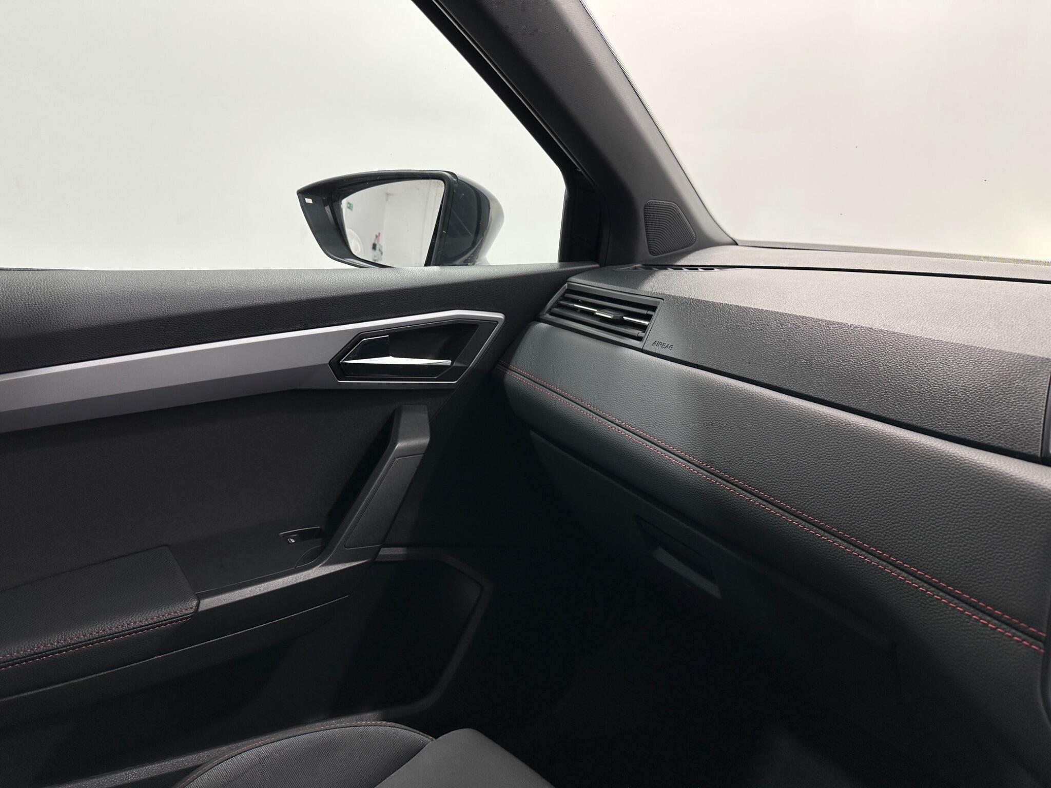 Seat Arona view 25