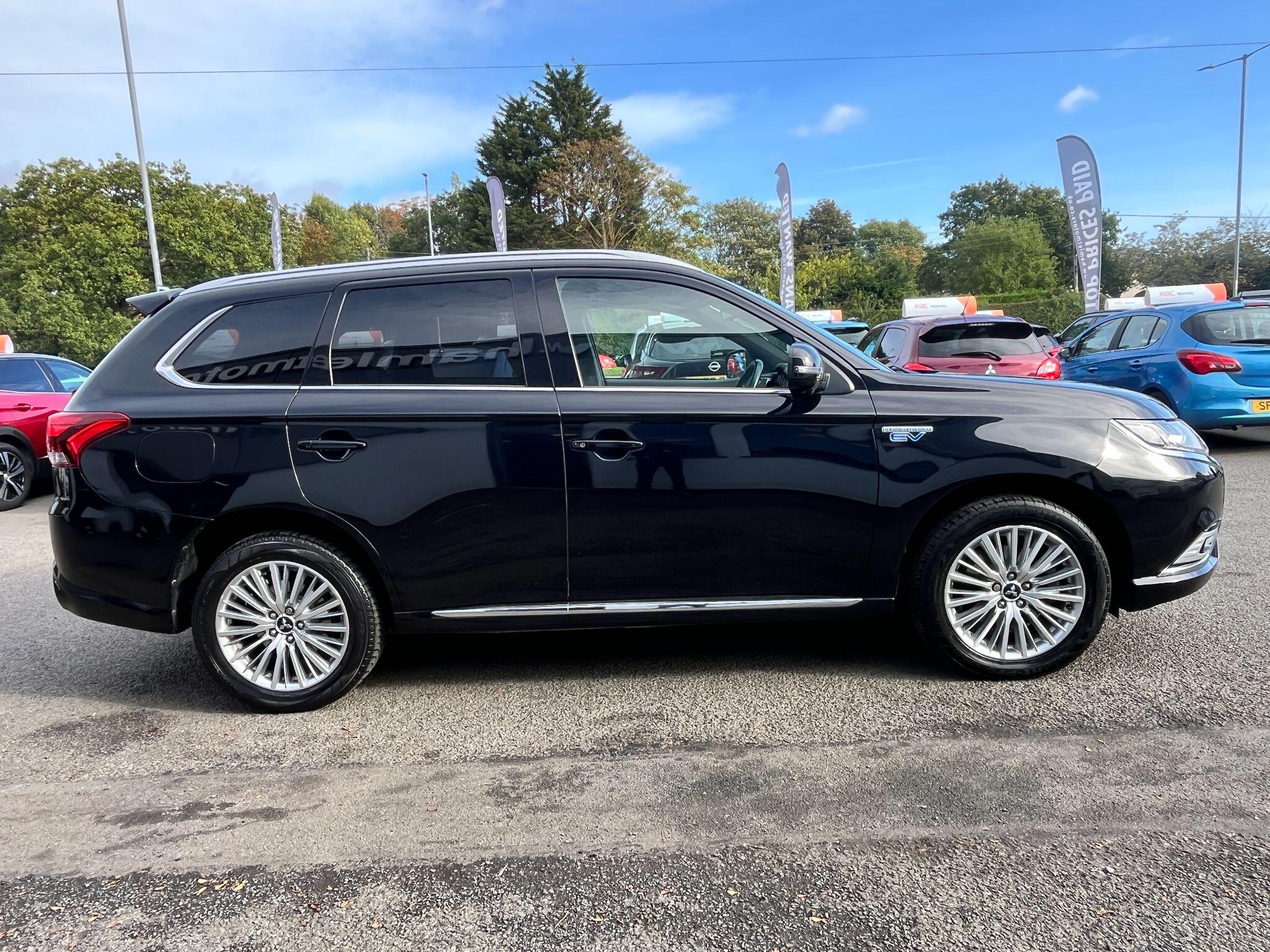 Mitsubishi Outlander view 7